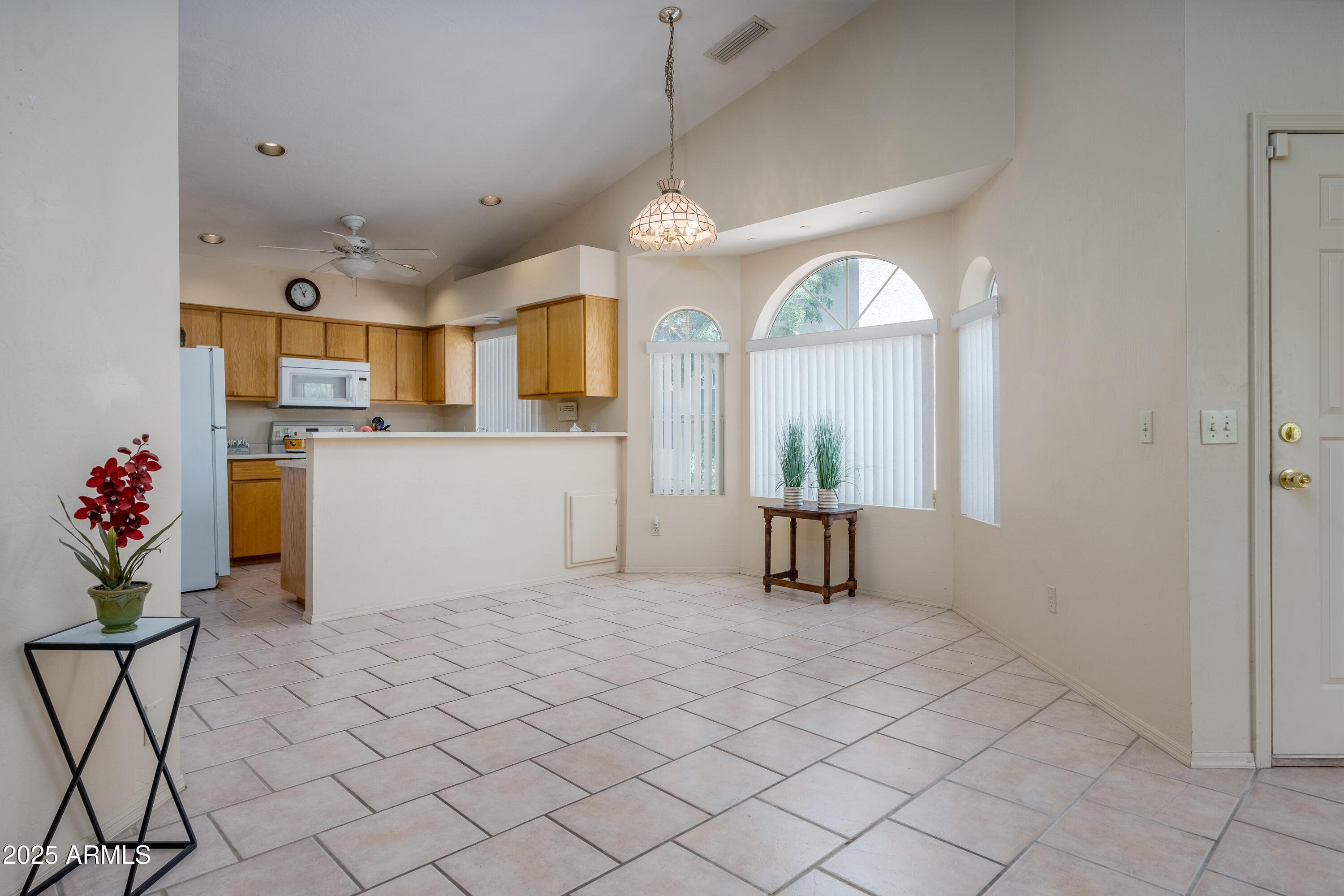 585 S MILL Drive 33