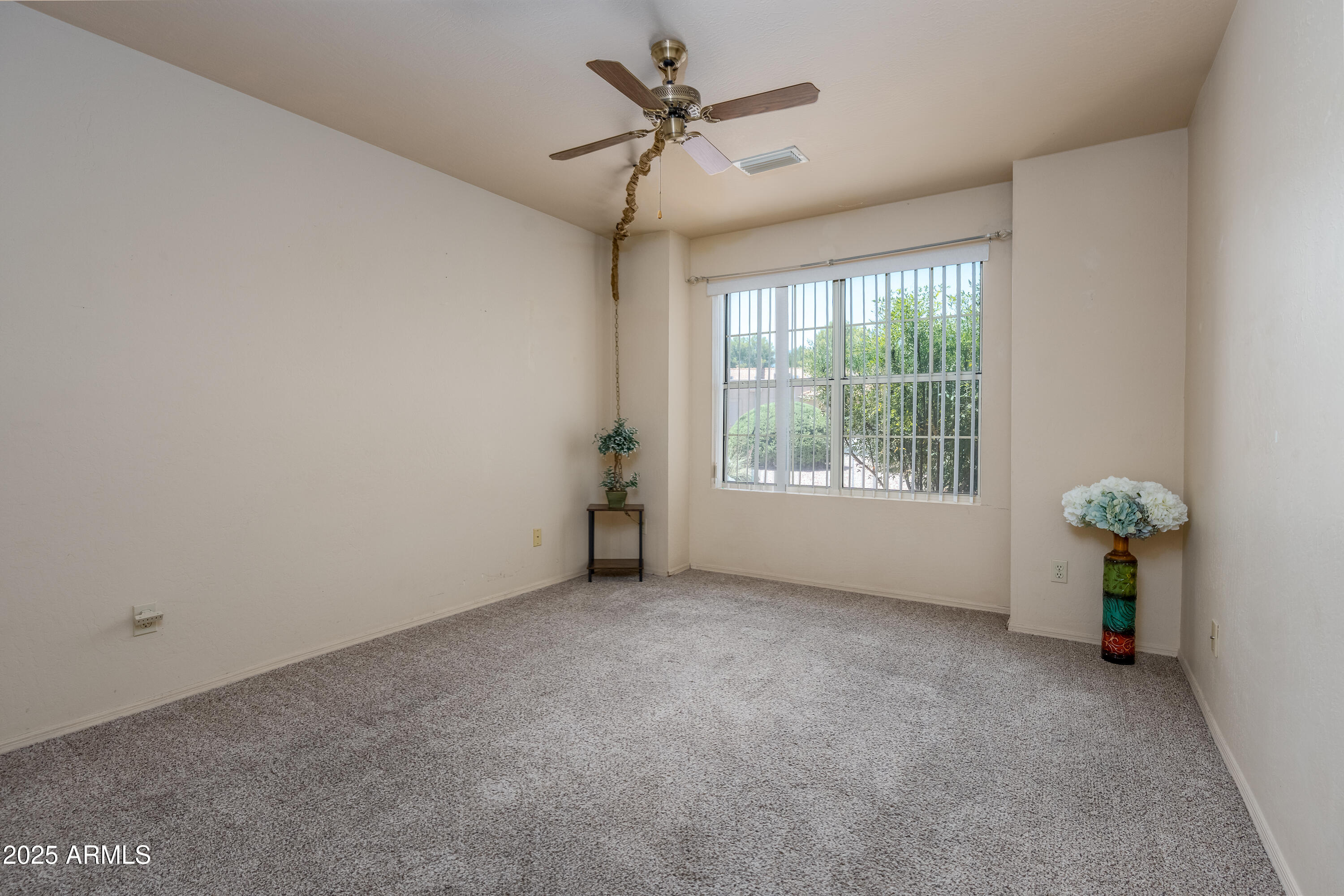 585 S MILL Drive 33