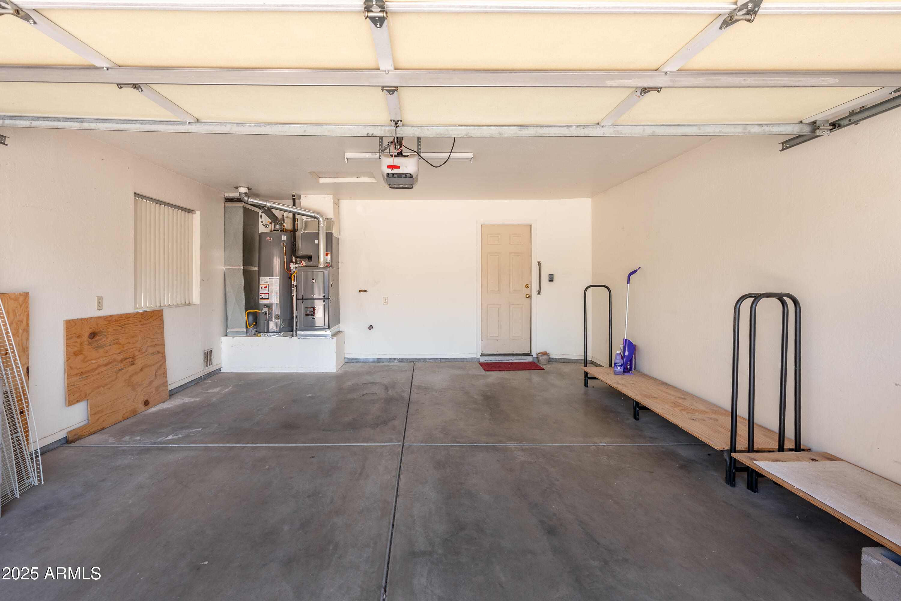585 S MILL Drive 33