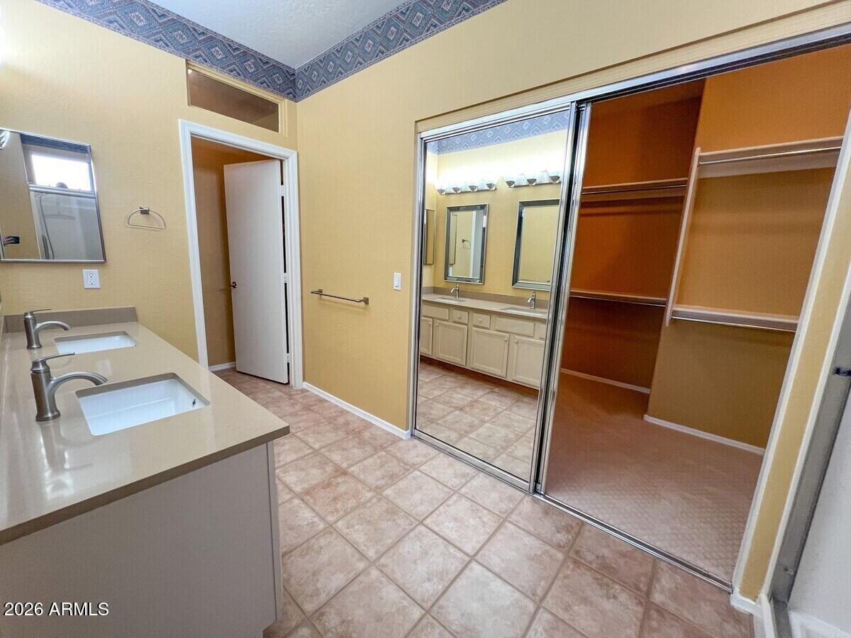 135 S SAGEBRUSH Way