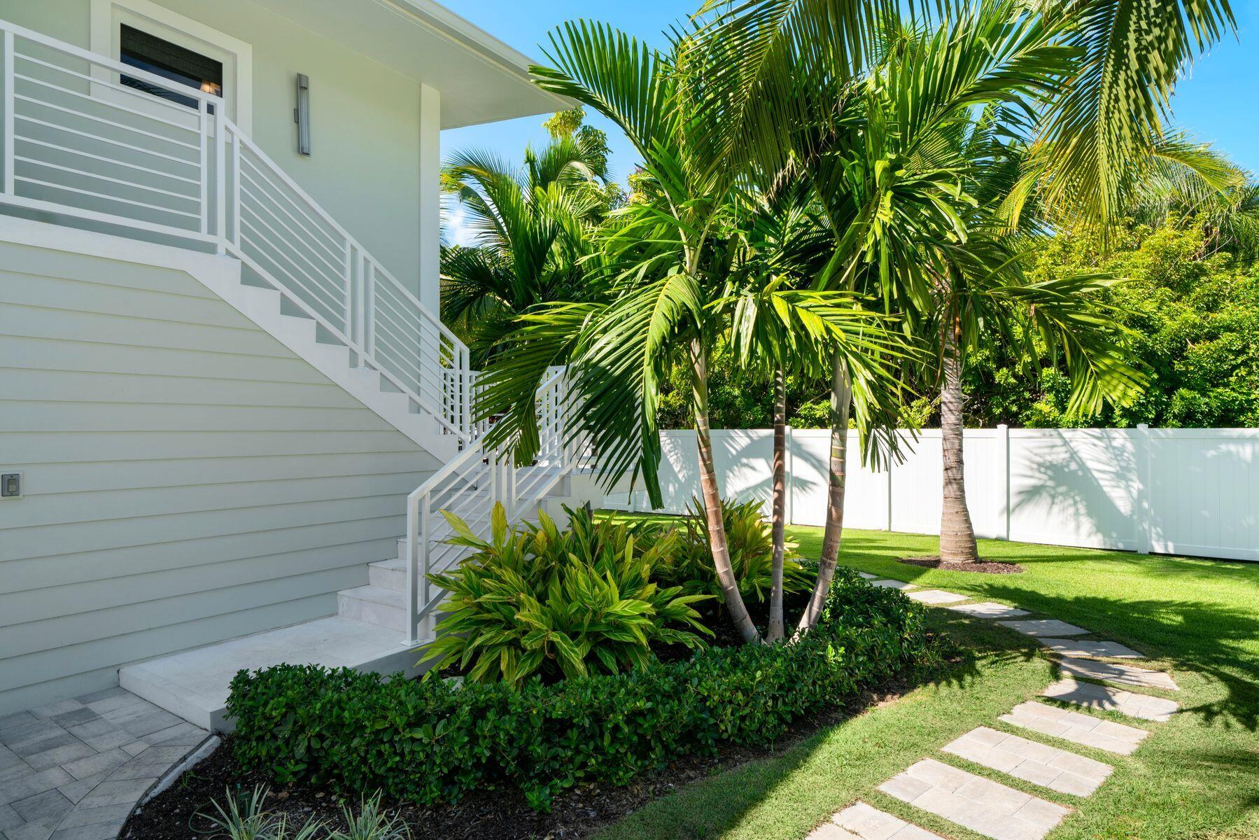 109 Sapodilla Drive