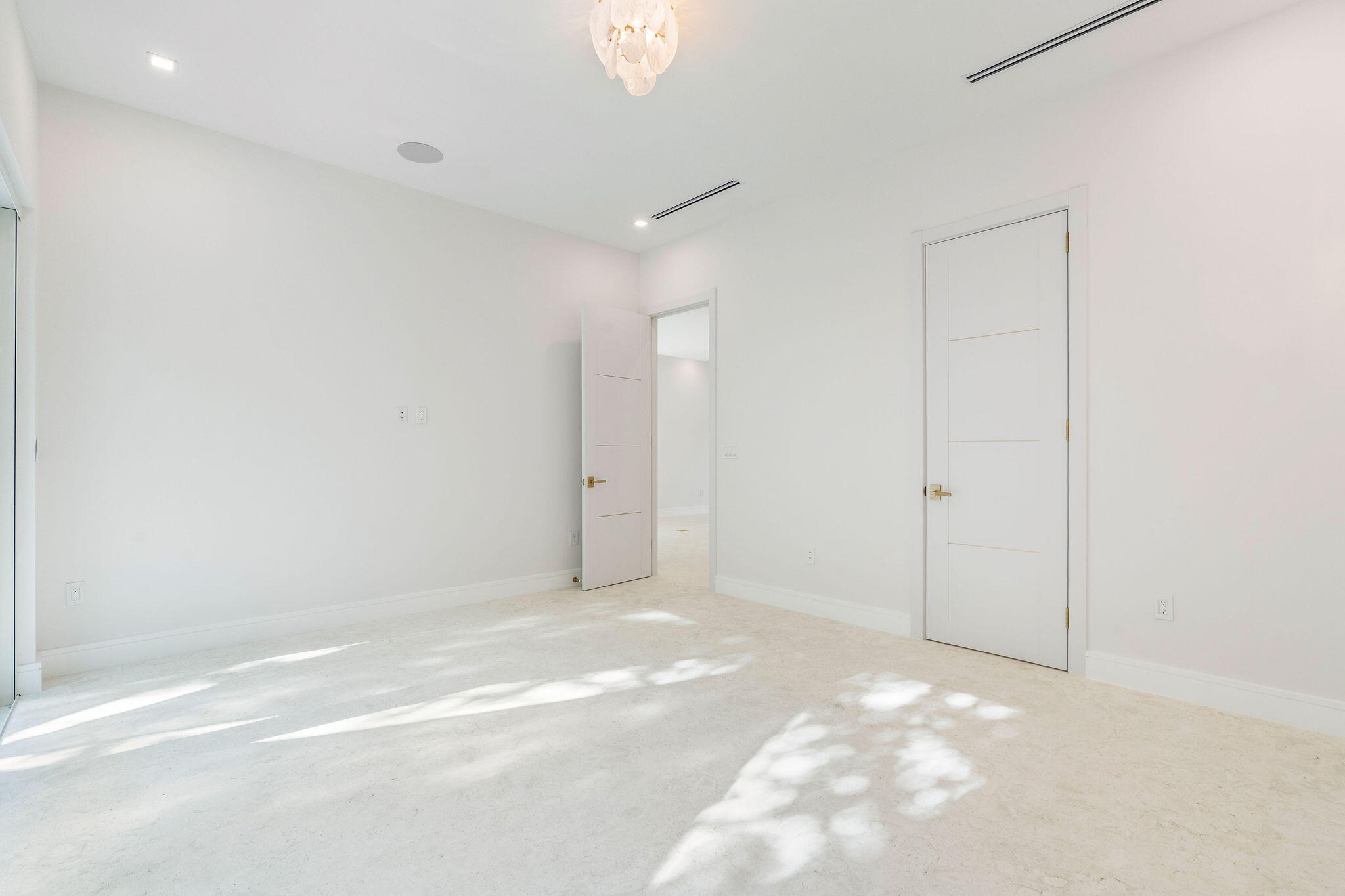 114 Royal Lane