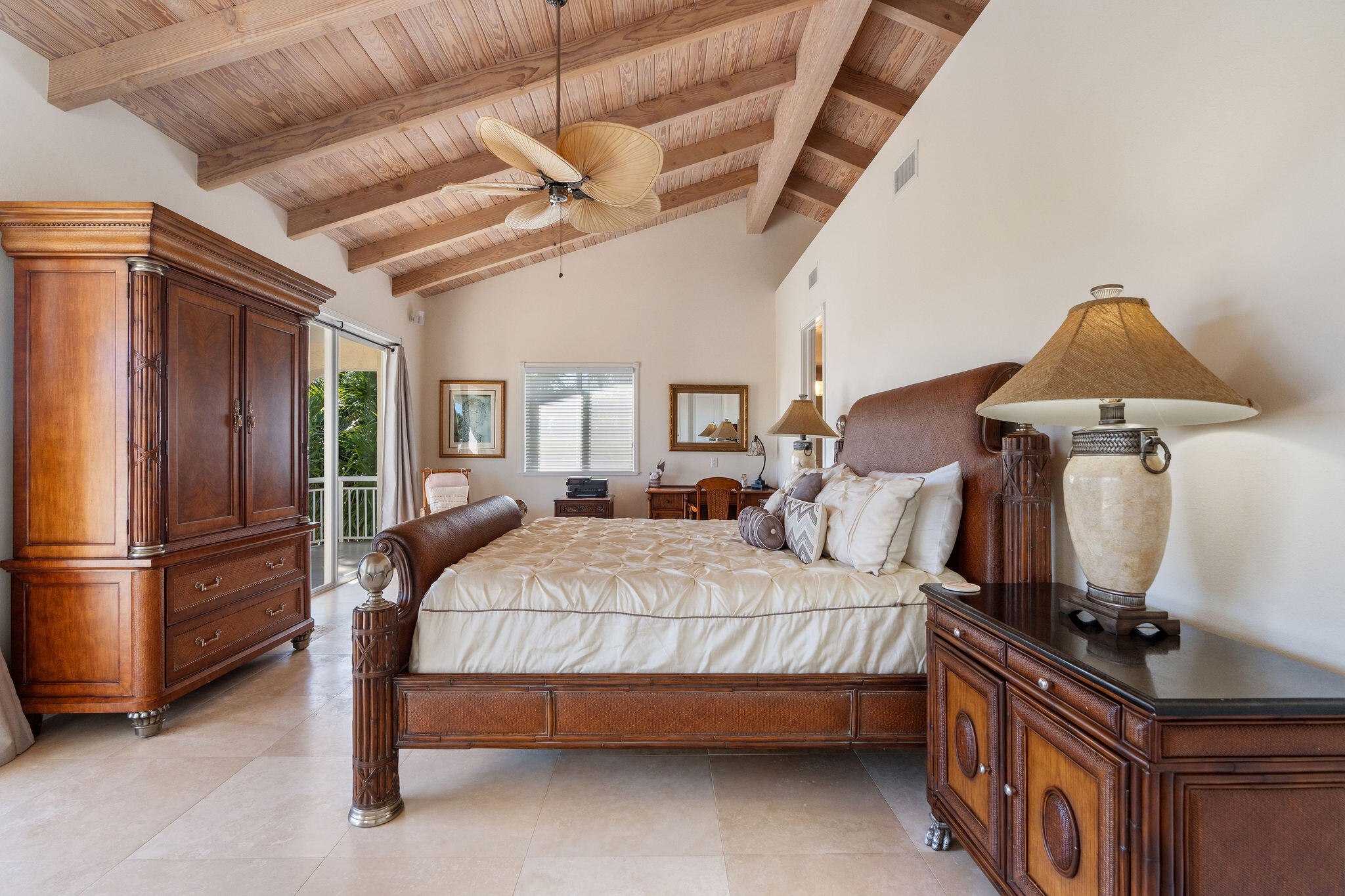 44 W Plaza Del Lago
