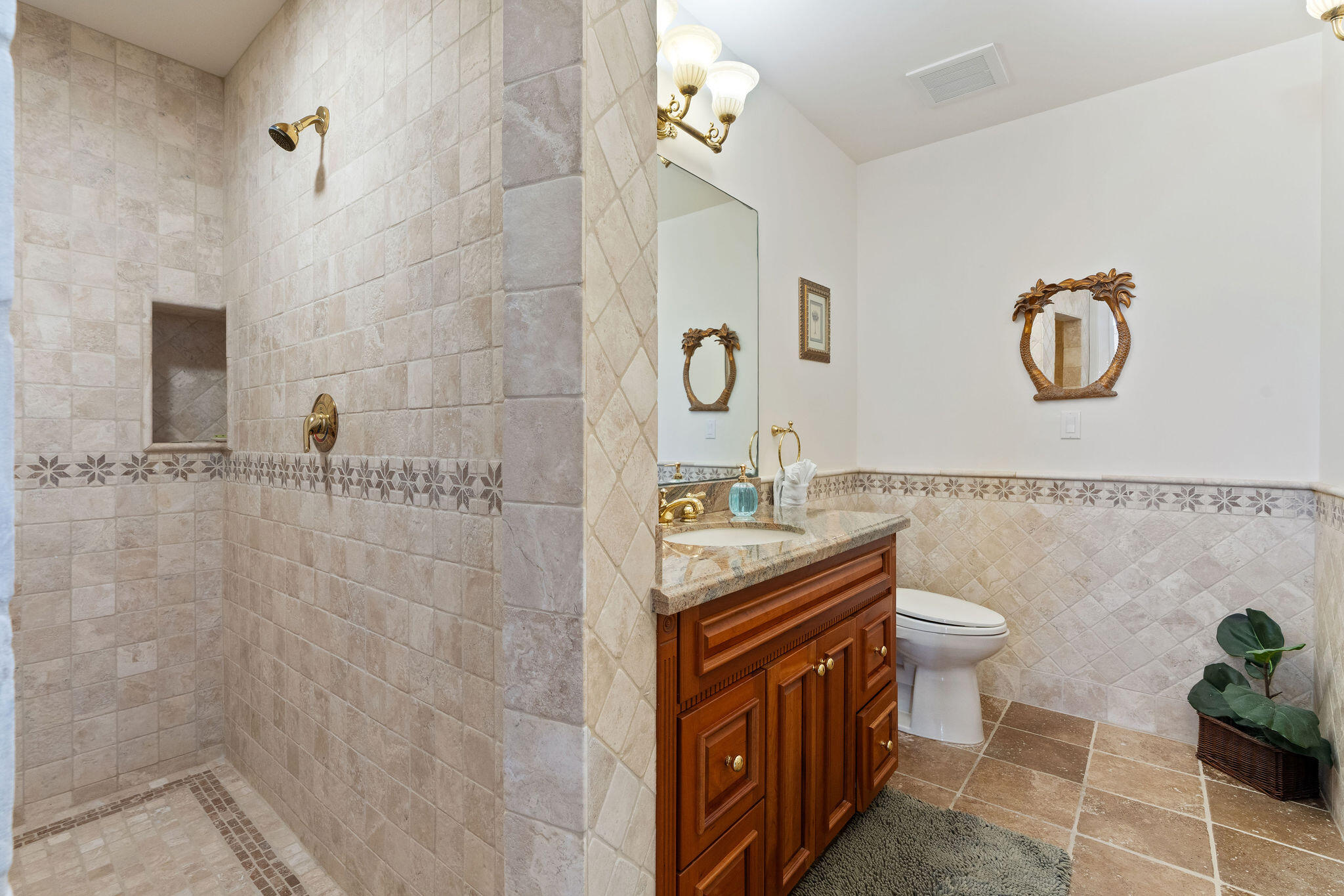 44 W Plaza Del Lago