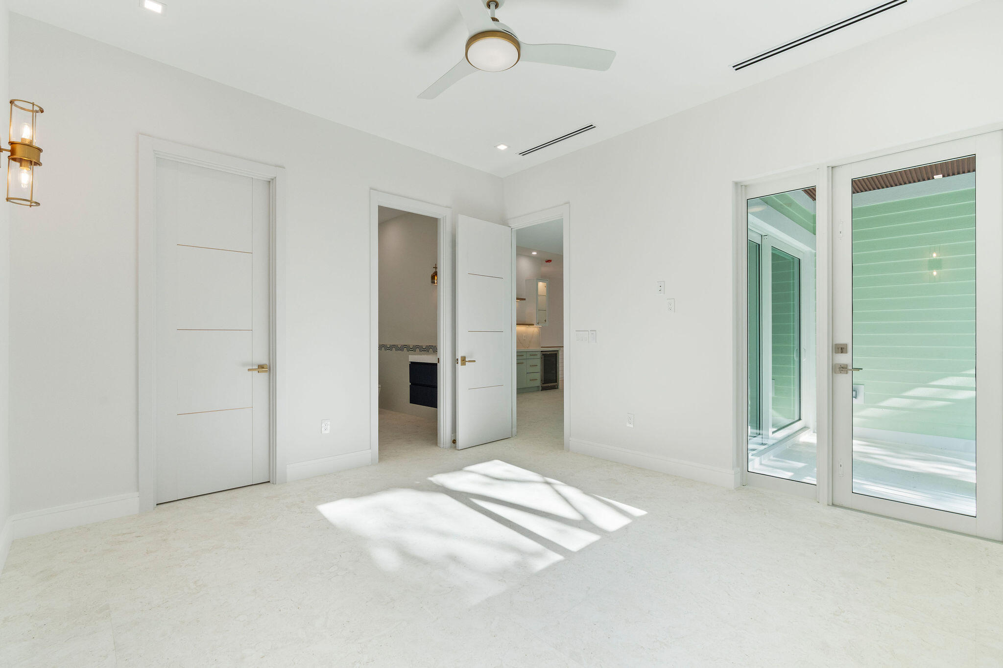 114 Royal Lane