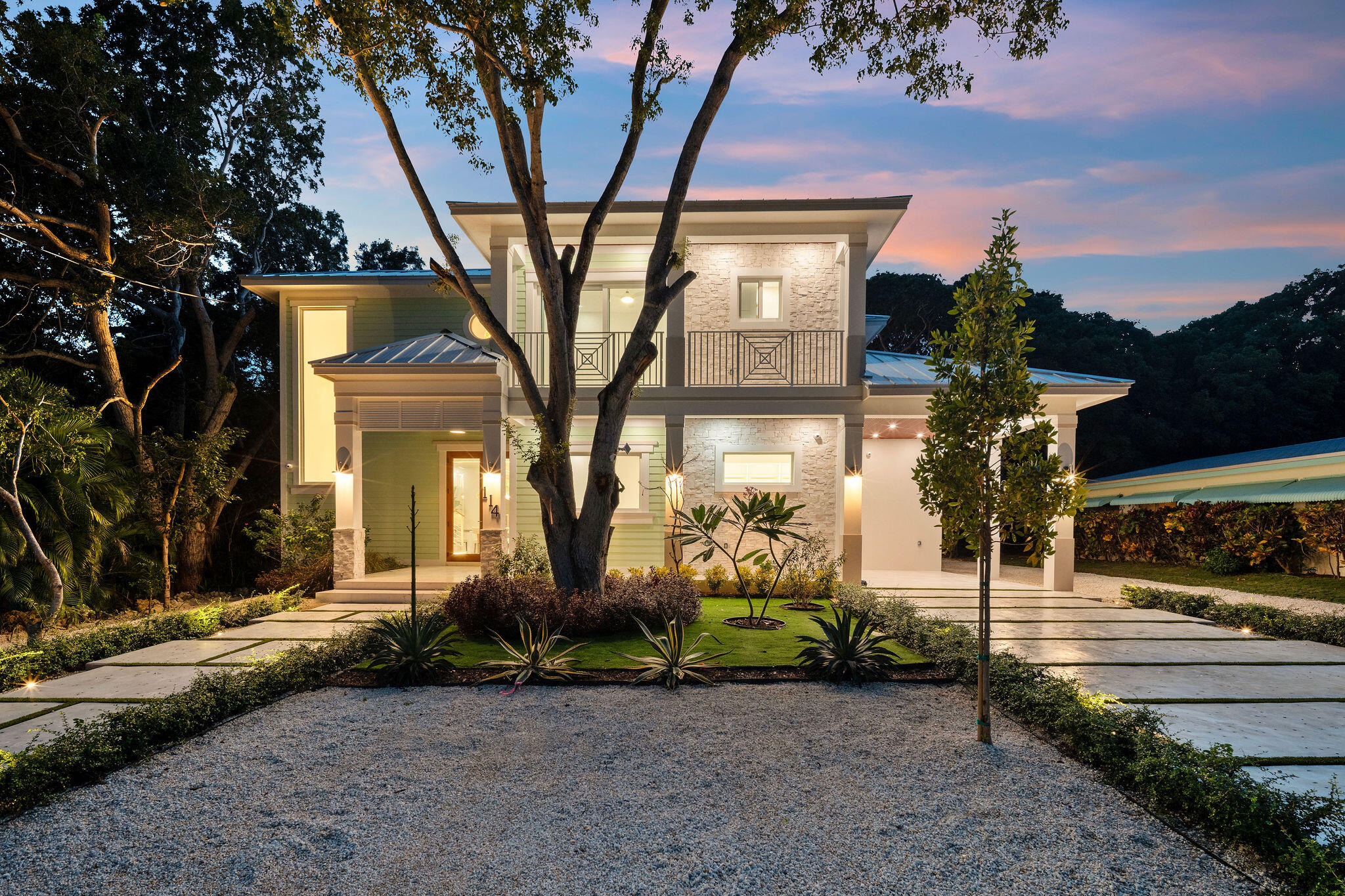 114 Royal Lane
