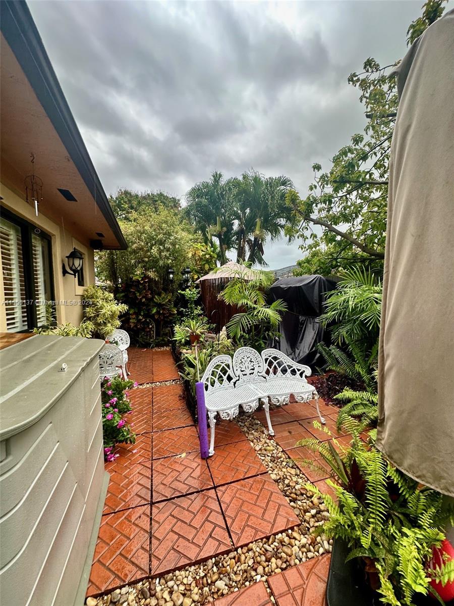 9030 SW 8th Ter