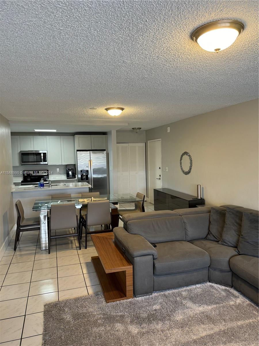 8873 Fontainebleau Blvd # 204