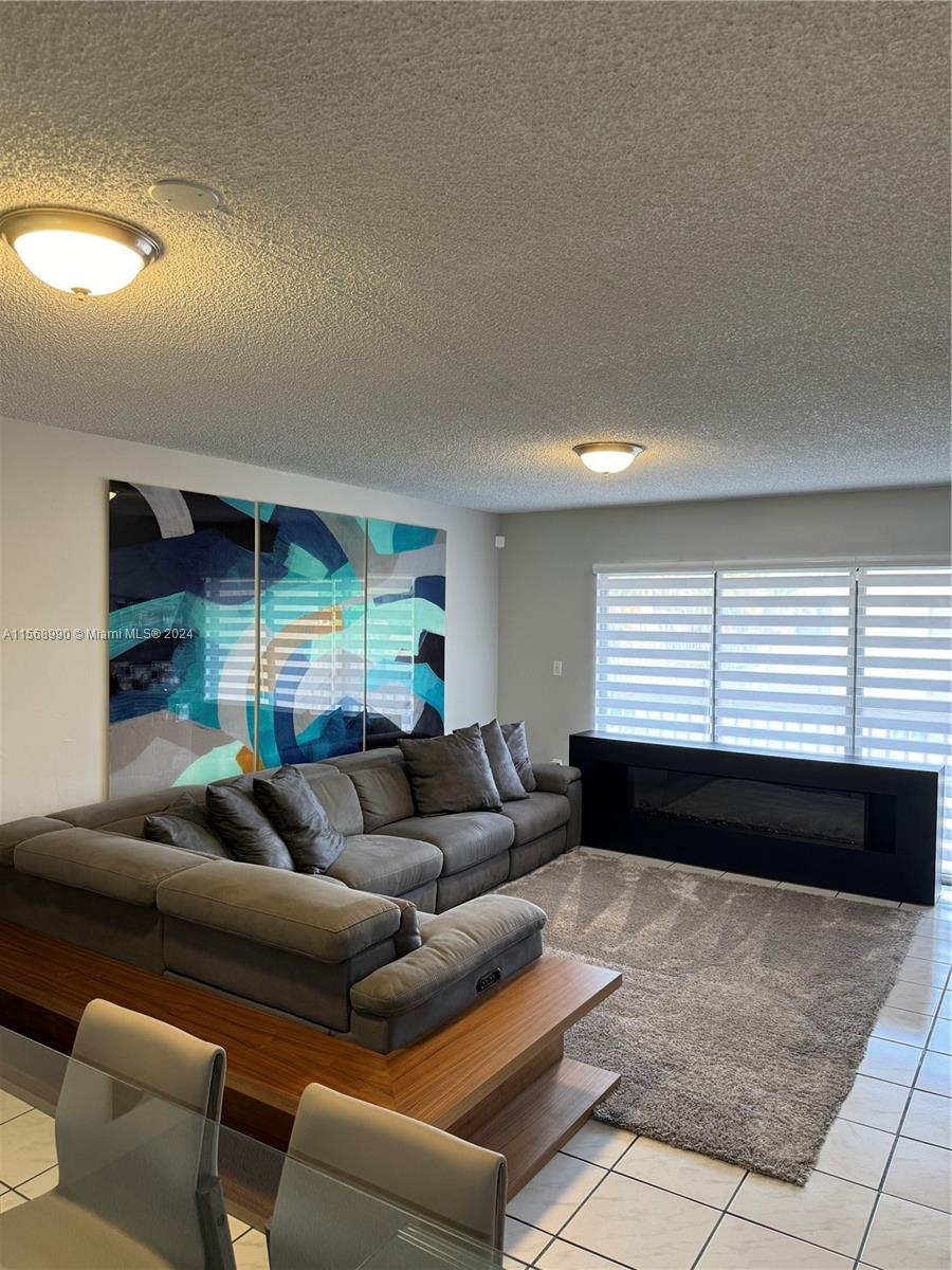 8873 Fontainebleau Blvd # 204
