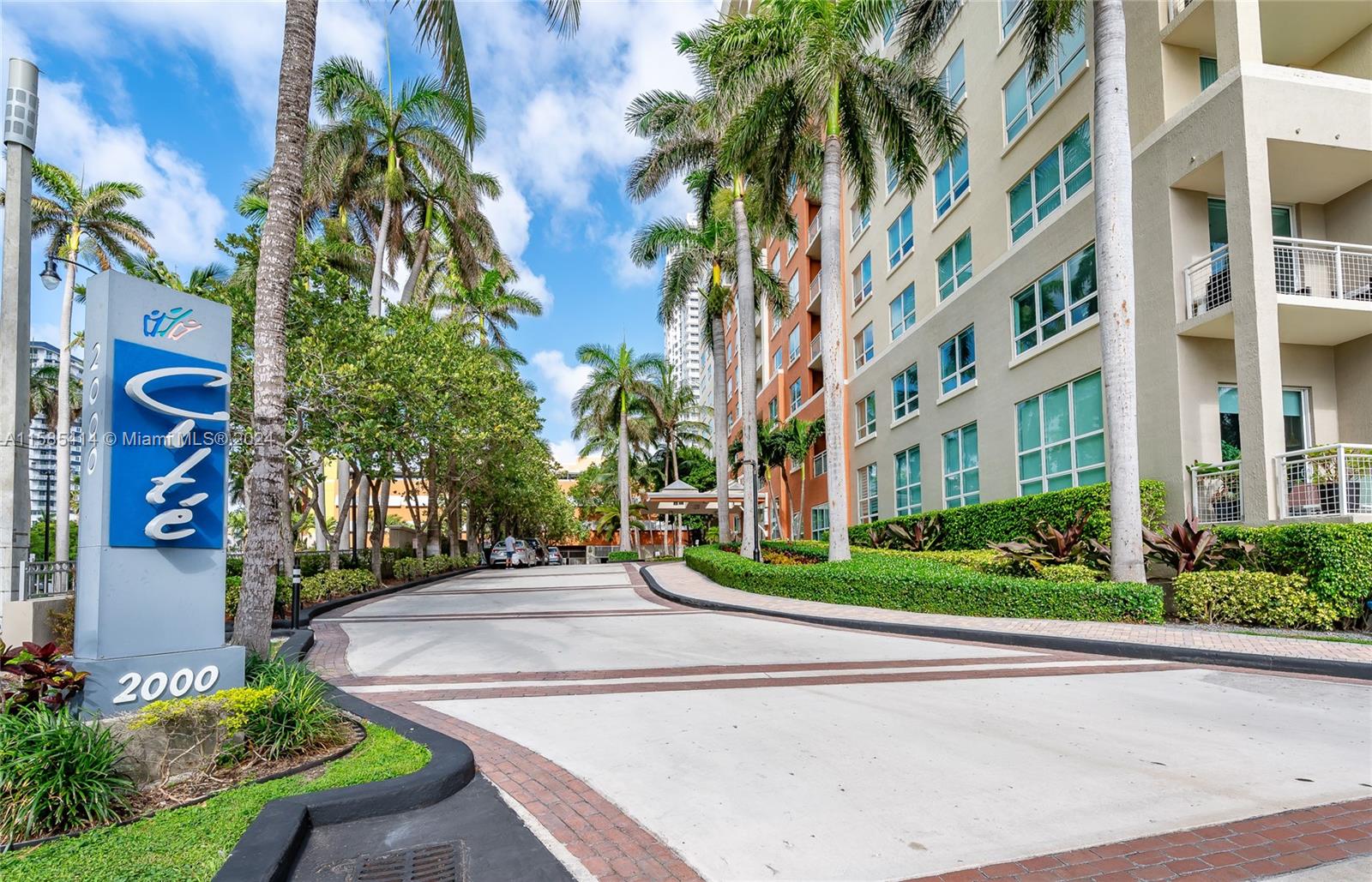 2000 N Bayshore Dr # 422
