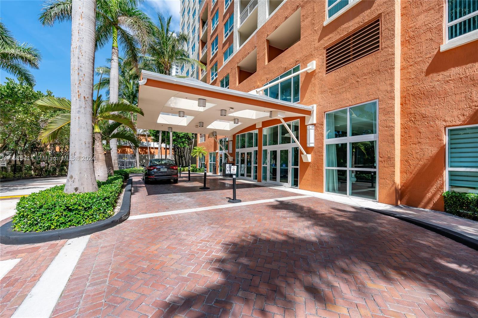 2000 N Bayshore Dr # 422