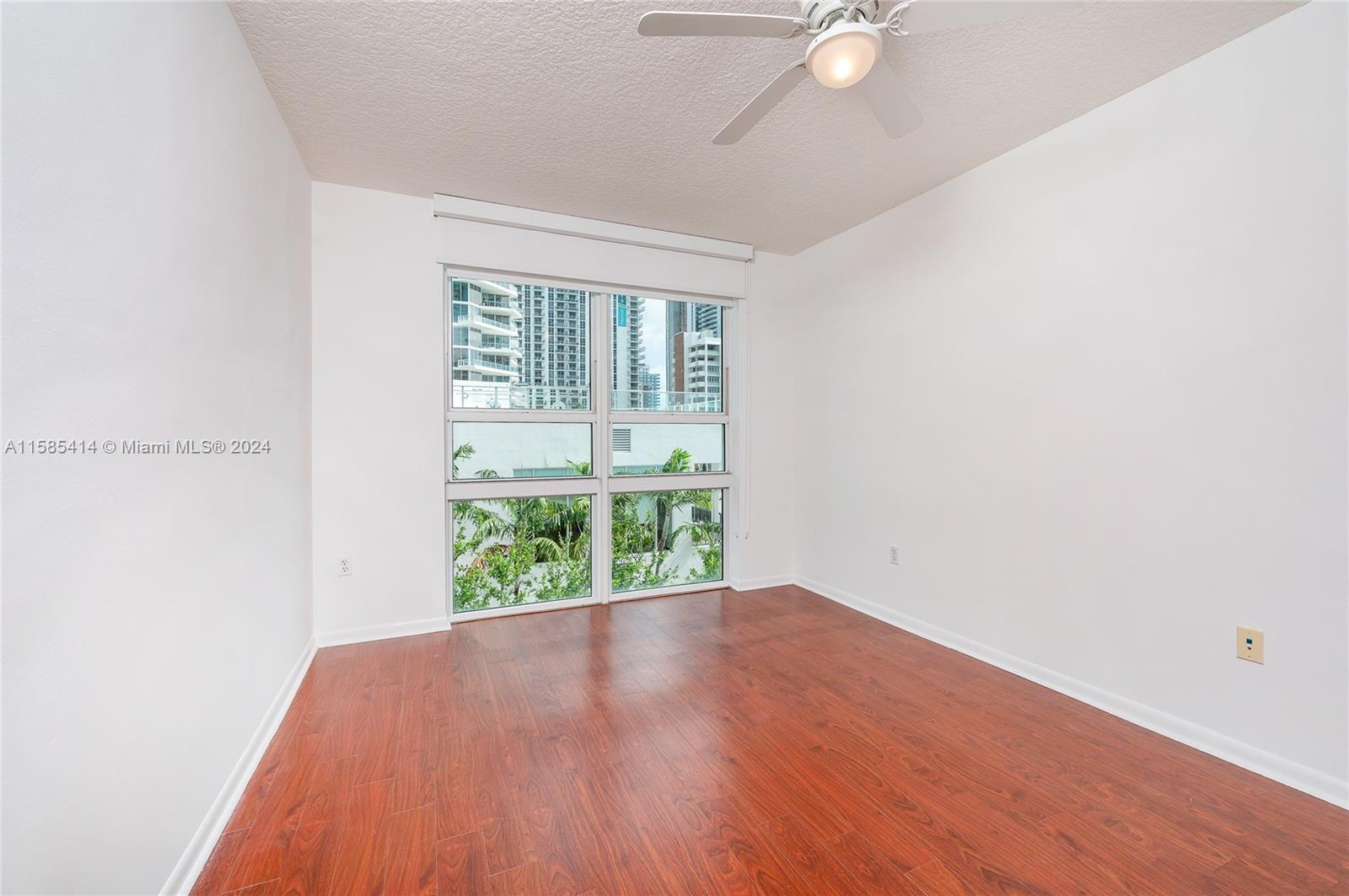 2000 N Bayshore Dr # 422
