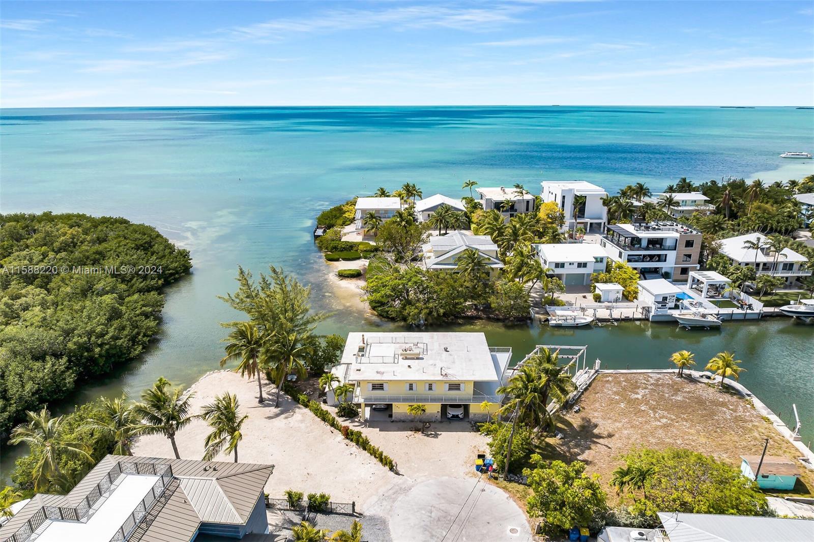 190 Venetian Dr