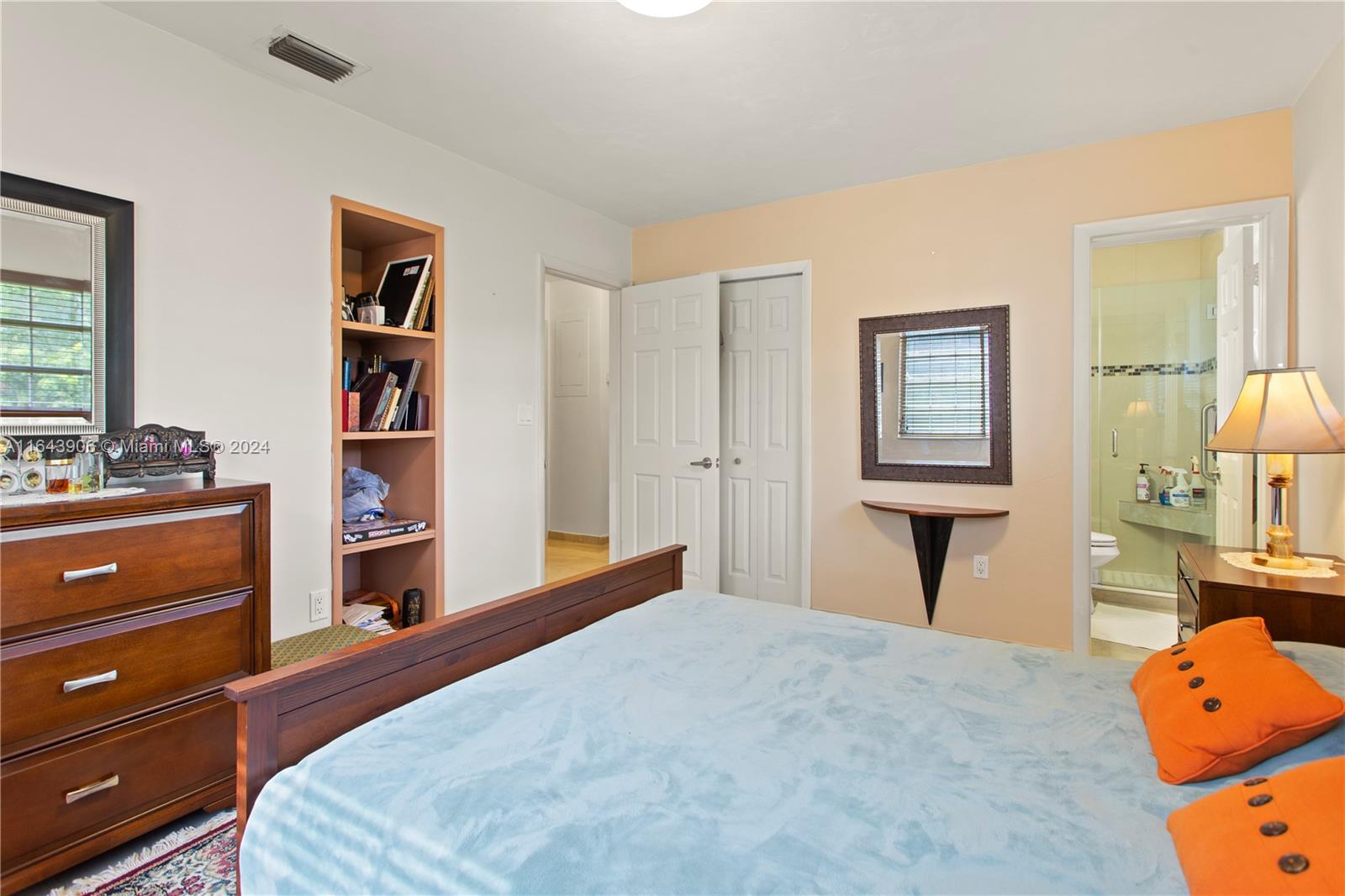 7350 SW 107th Ter