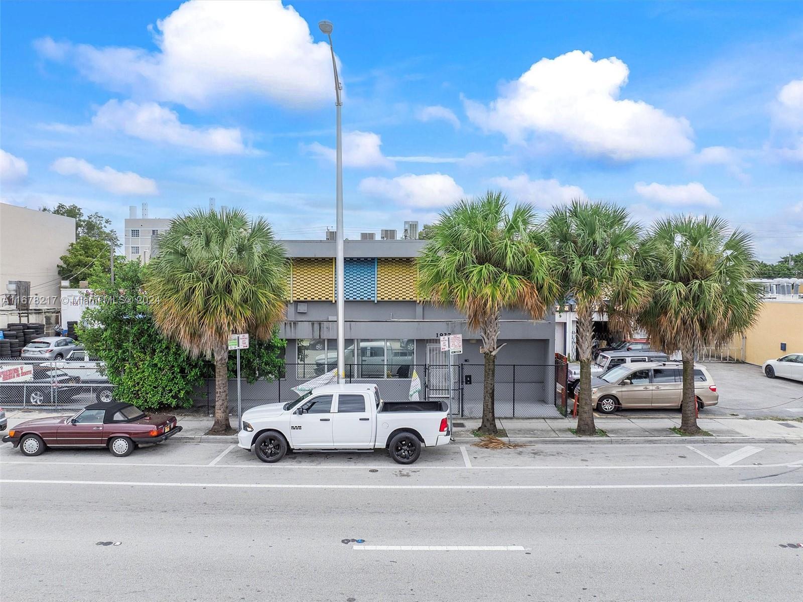 1927 W Flagler St