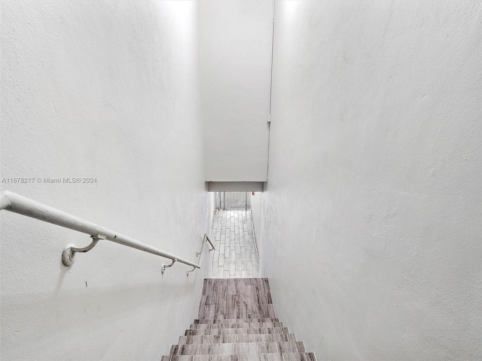 1927 W Flagler St