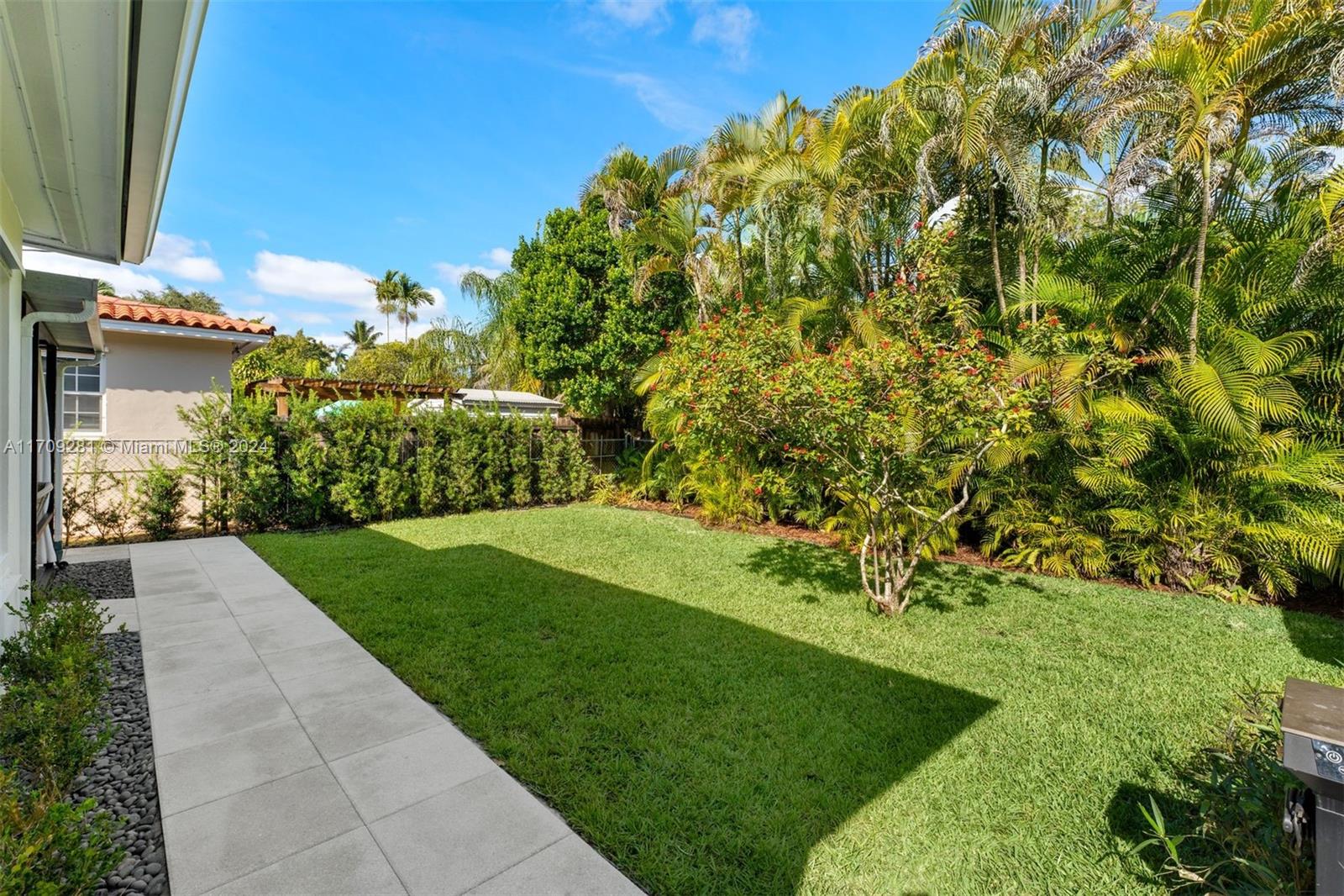 4467 SW 15th Ter
