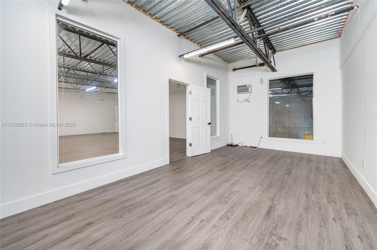 12605 NW 115th Ave # 104 Unit: B-104