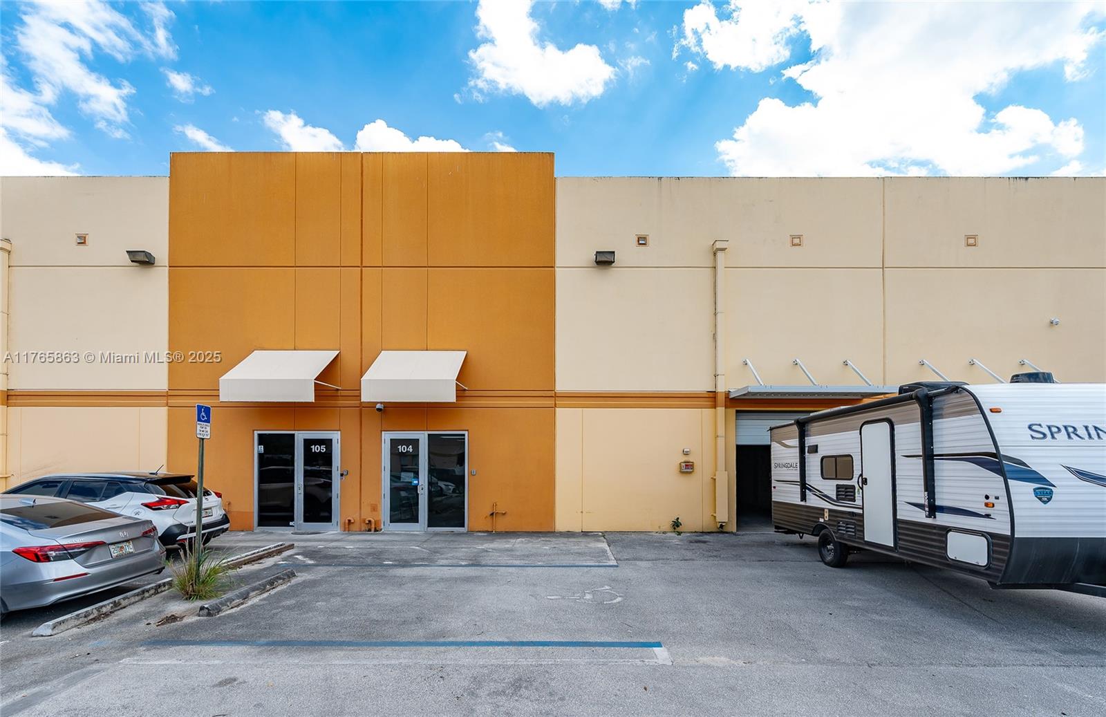 12605 NW 115th Ave # 104 Unit: B-104