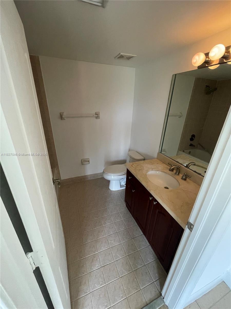 120 S Douglas Rd # 306