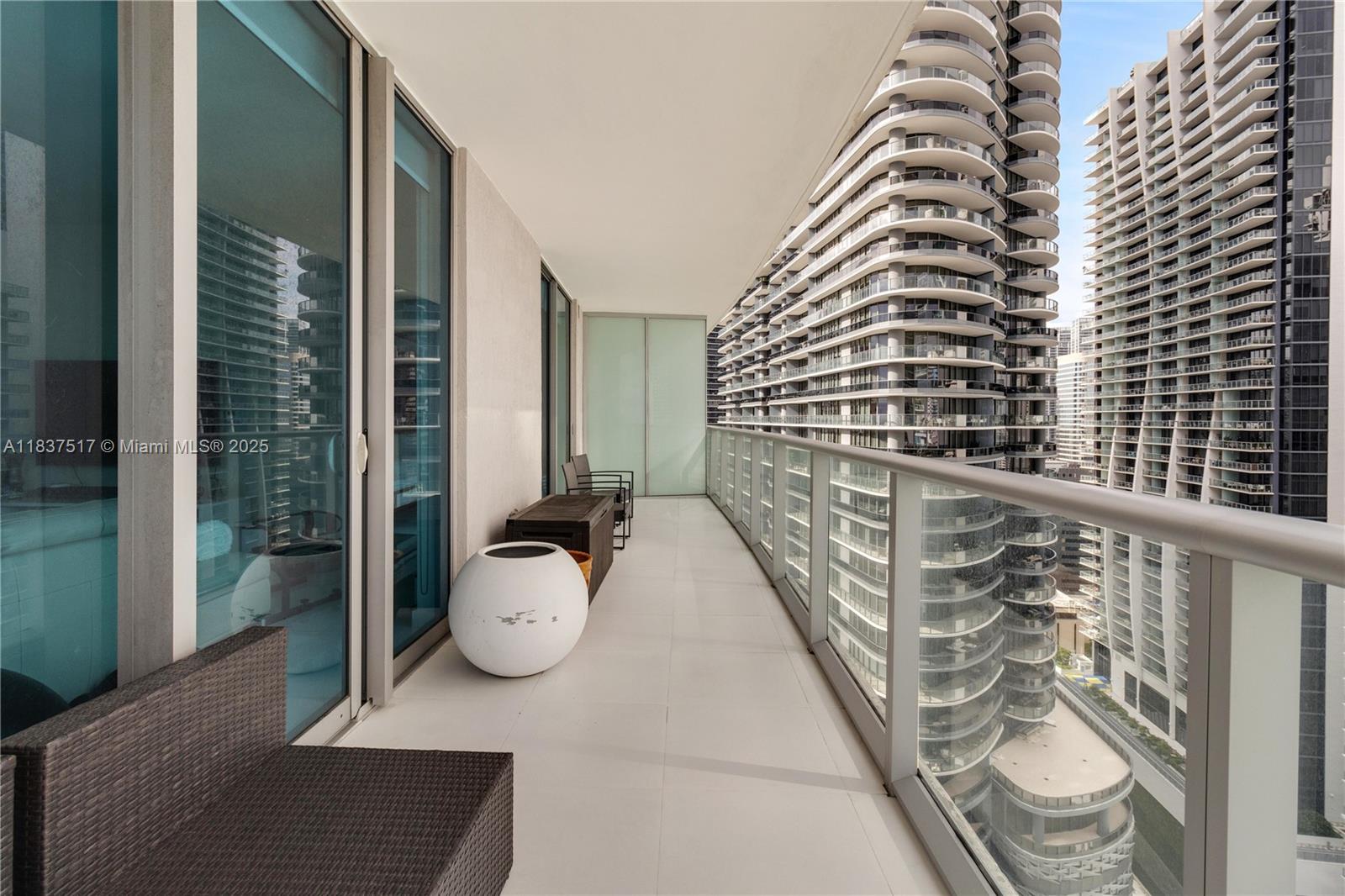 1100 S Miami Ave Unit: 2801