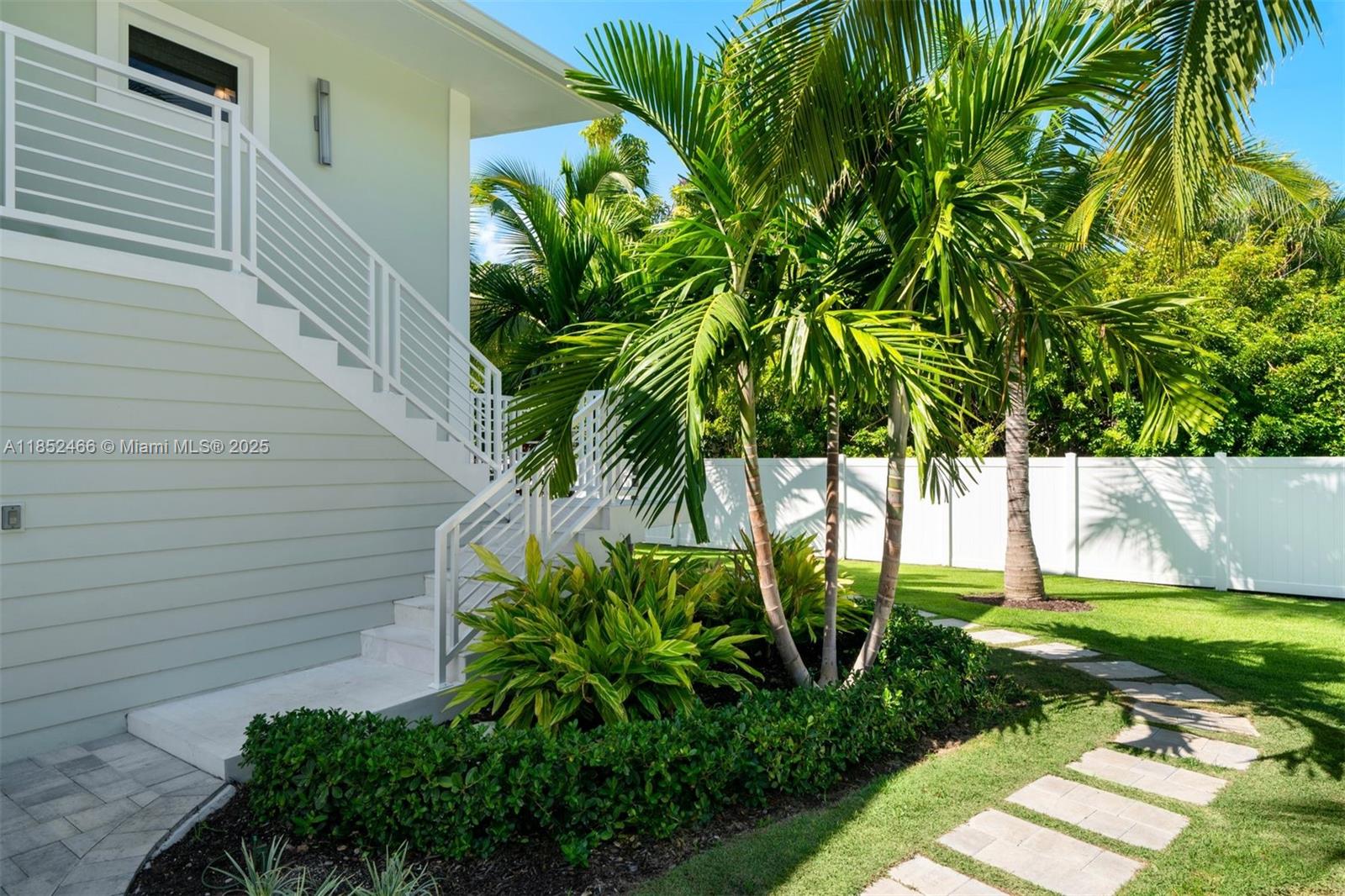109 Sapodilla Dr