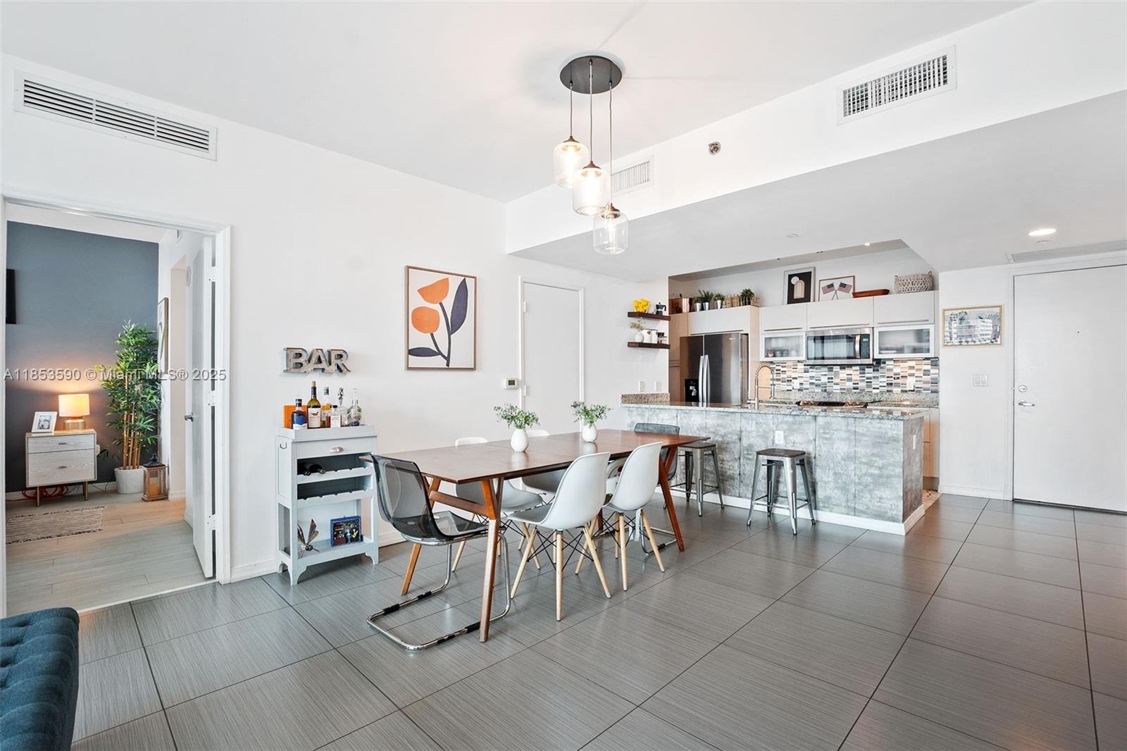 951 Brickell Ave # 3207