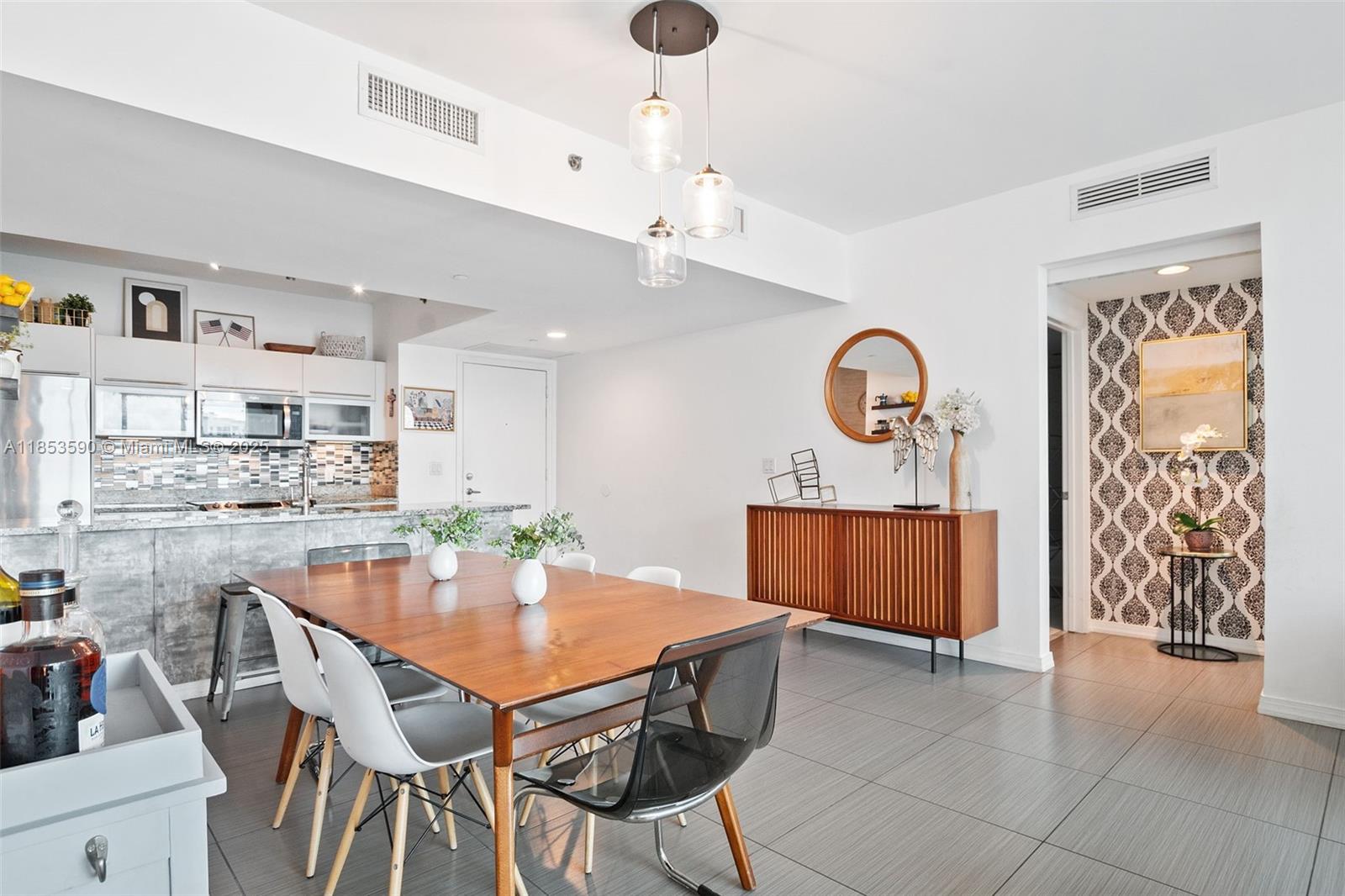 951 Brickell Ave # 3207