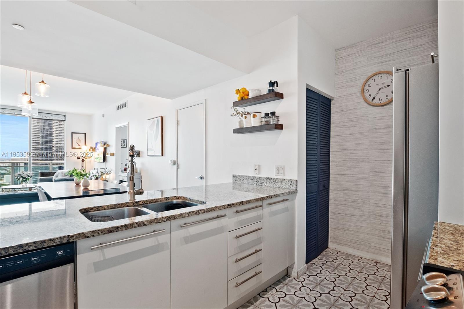 951 Brickell Ave # 3207