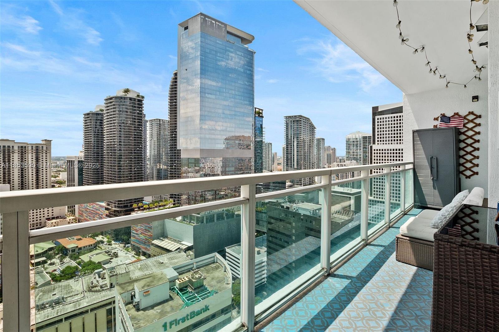 951 Brickell Ave # 3207