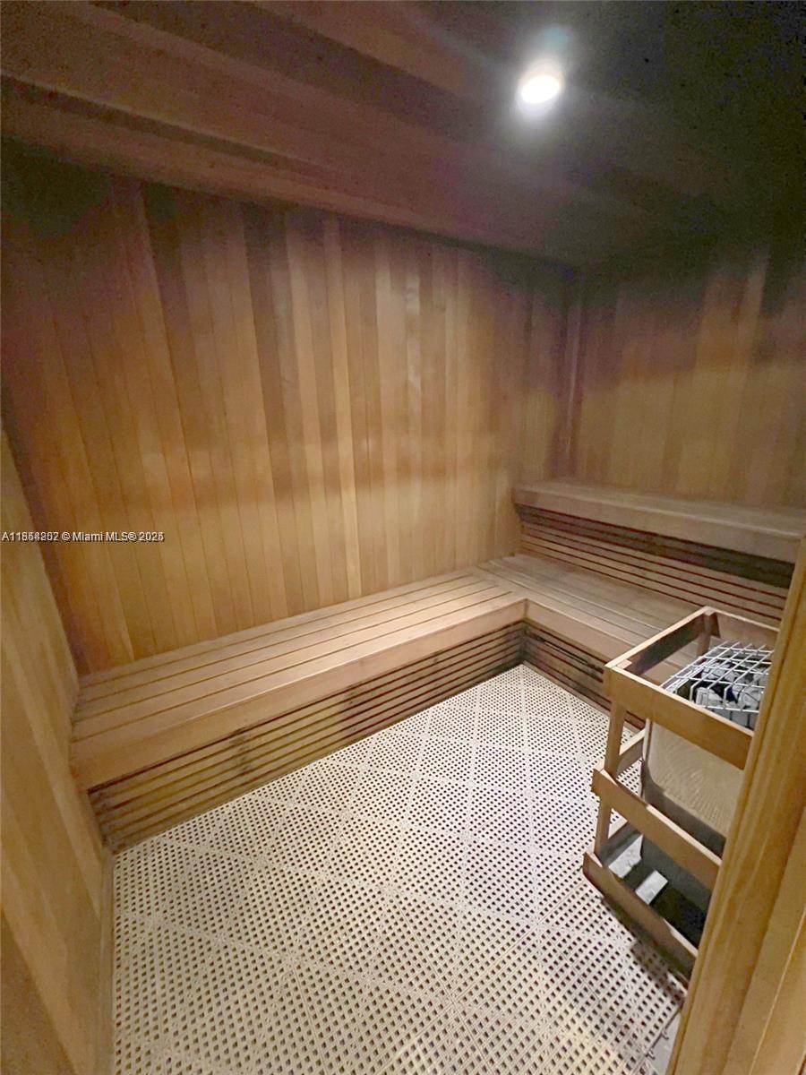 690 SW 1st Ct # 1032