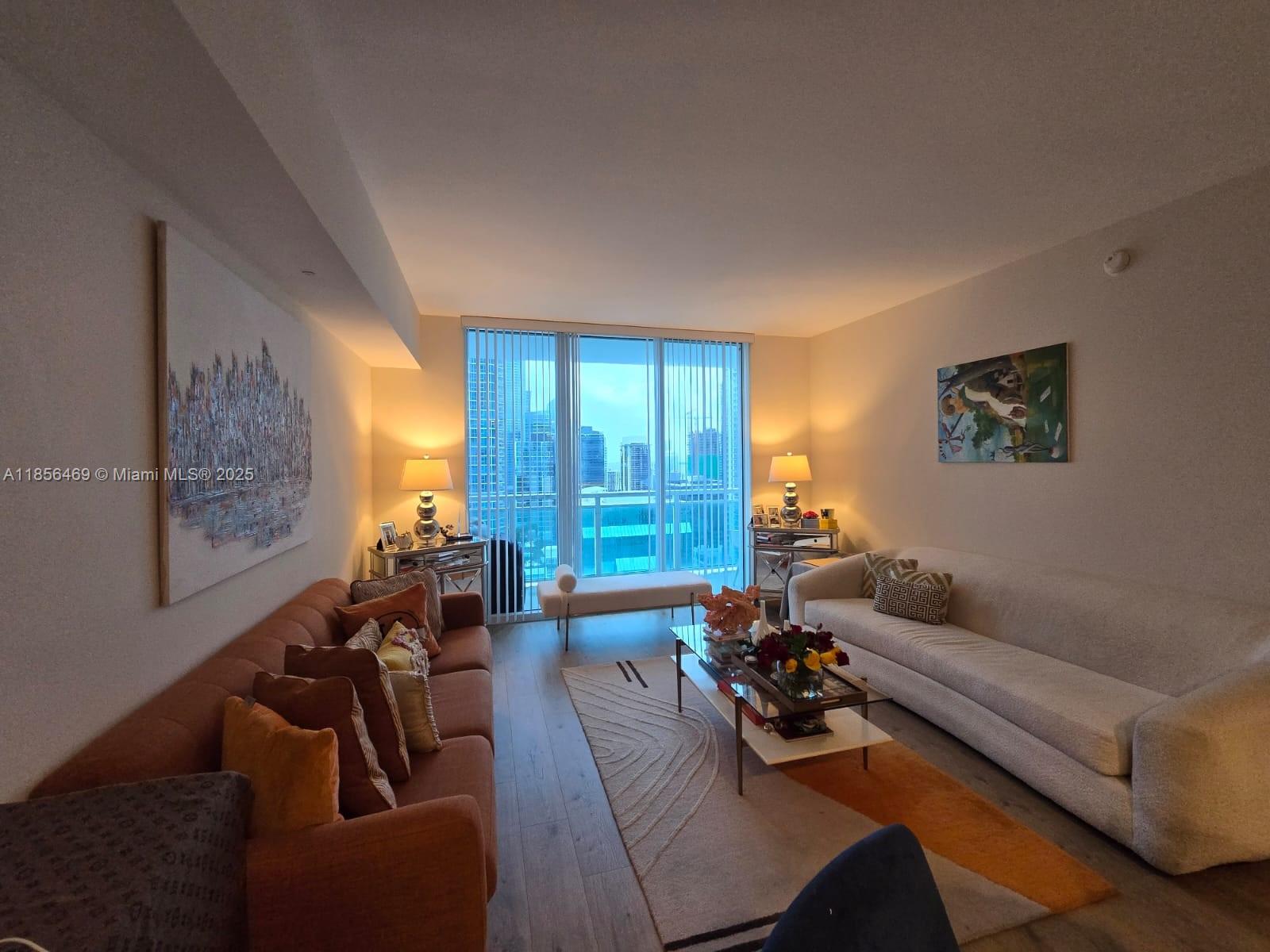 950 Brickell Bay Dr # 3009