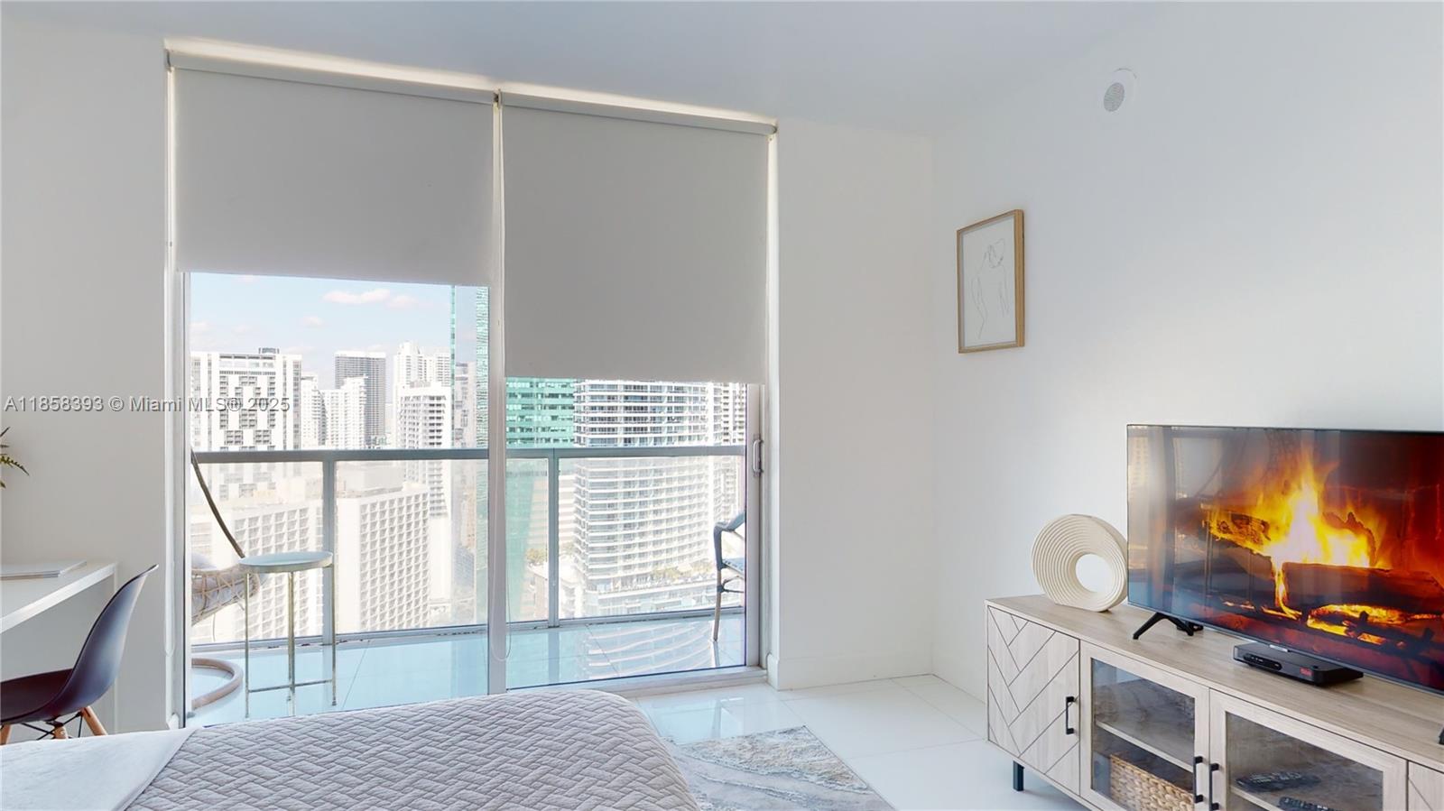 500 Brickell Ave # 3405