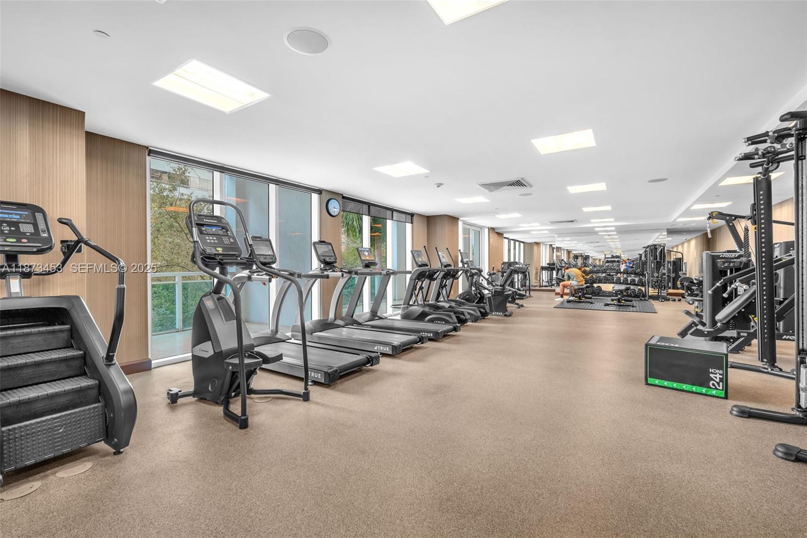 951 Brickell Ave # 2010