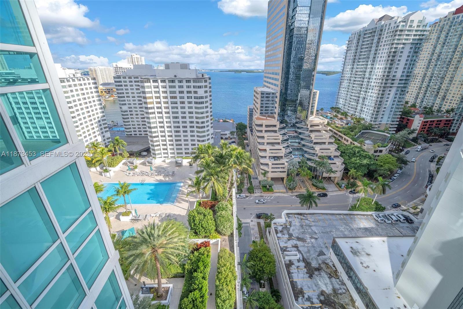 951 Brickell Ave # 2010