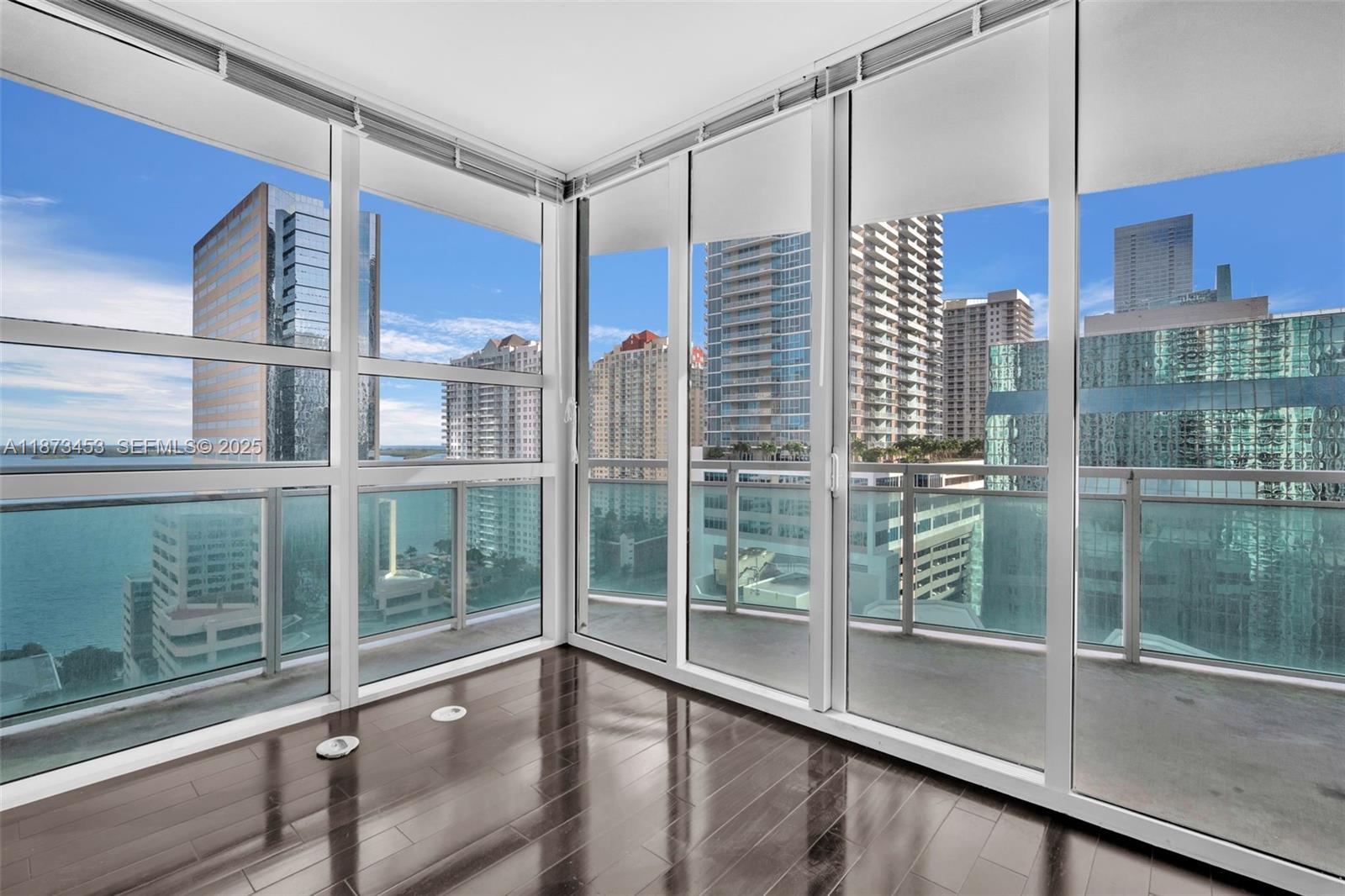 951 Brickell Ave # 2010