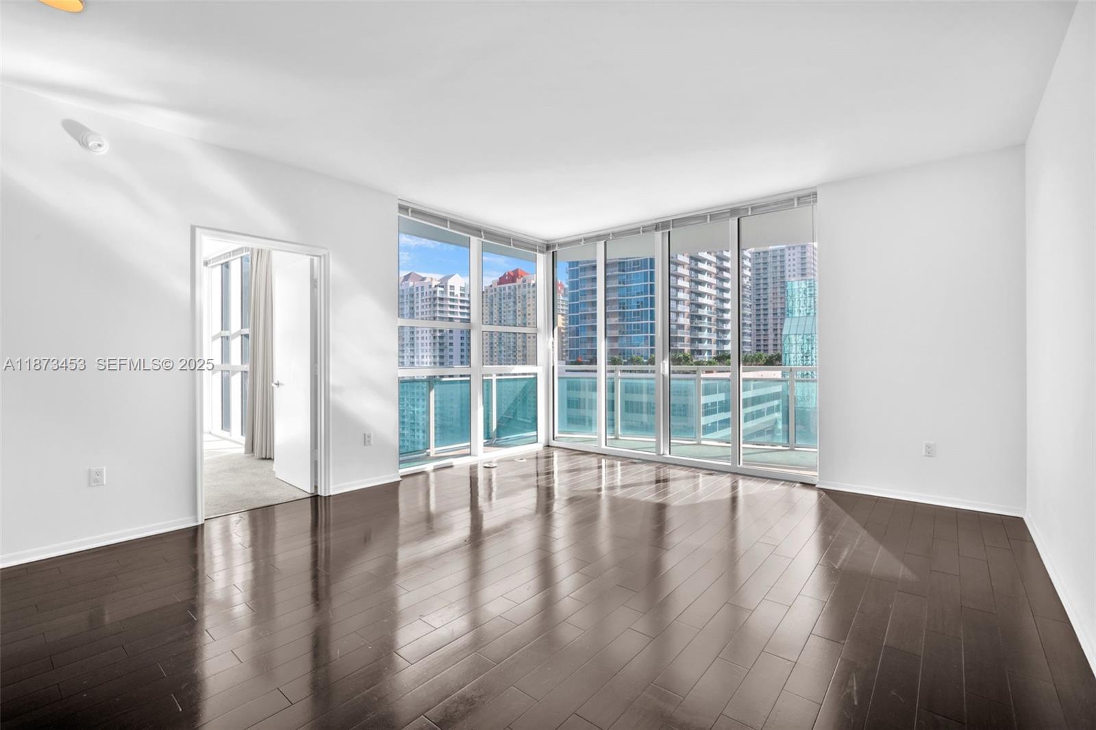 951 Brickell Ave # 2010