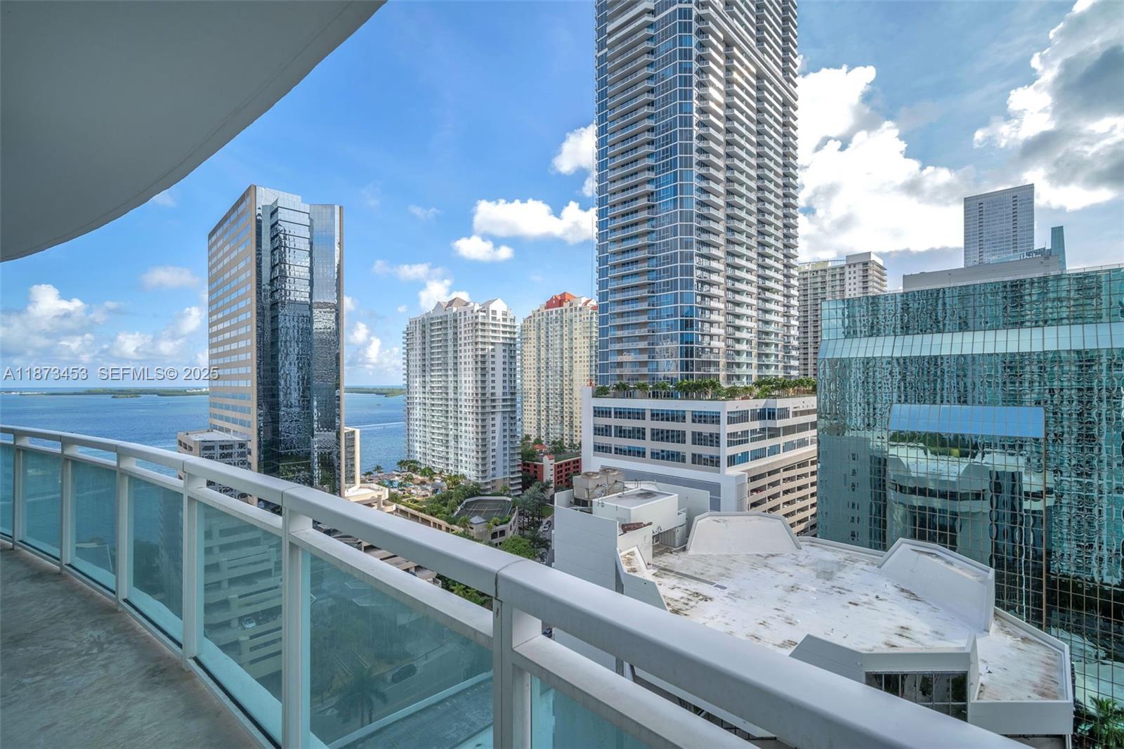 951 Brickell Ave # 2010