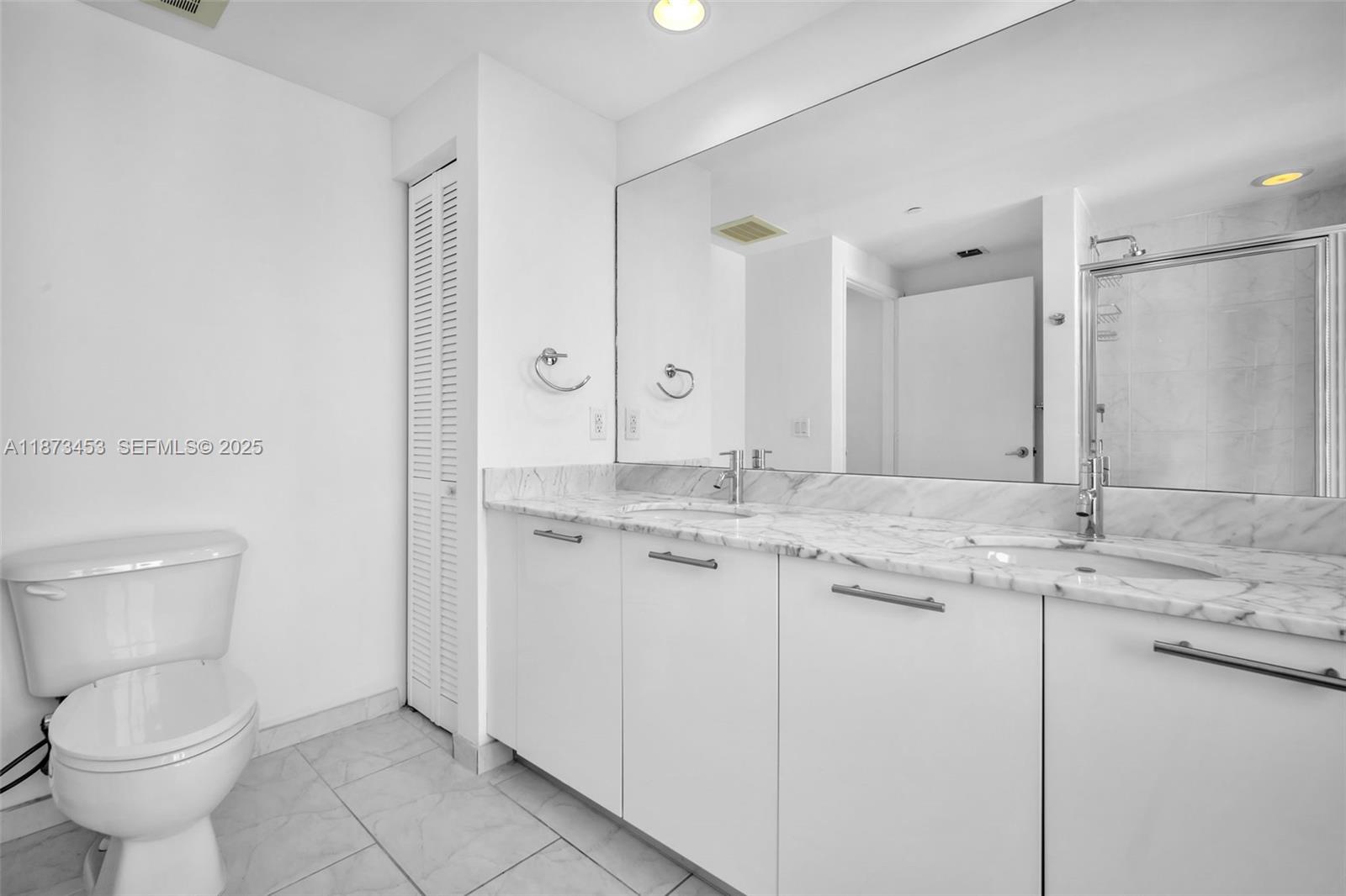 951 Brickell Ave # 2010