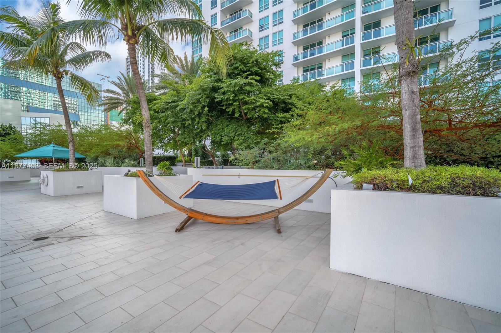 951 Brickell Ave # 2010