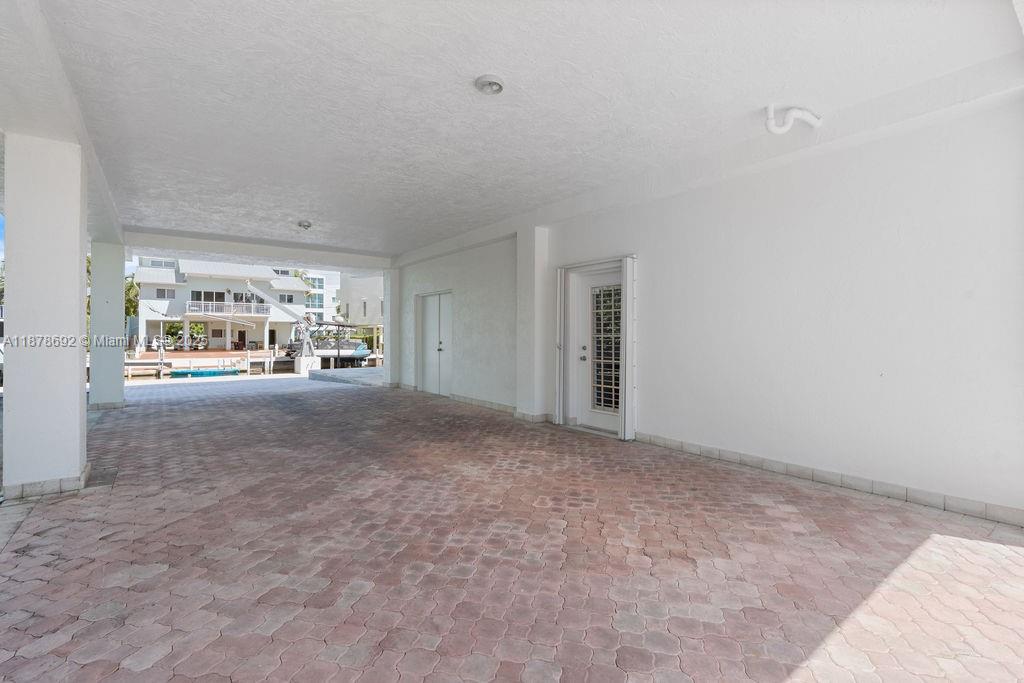 106 Lisbon Ct