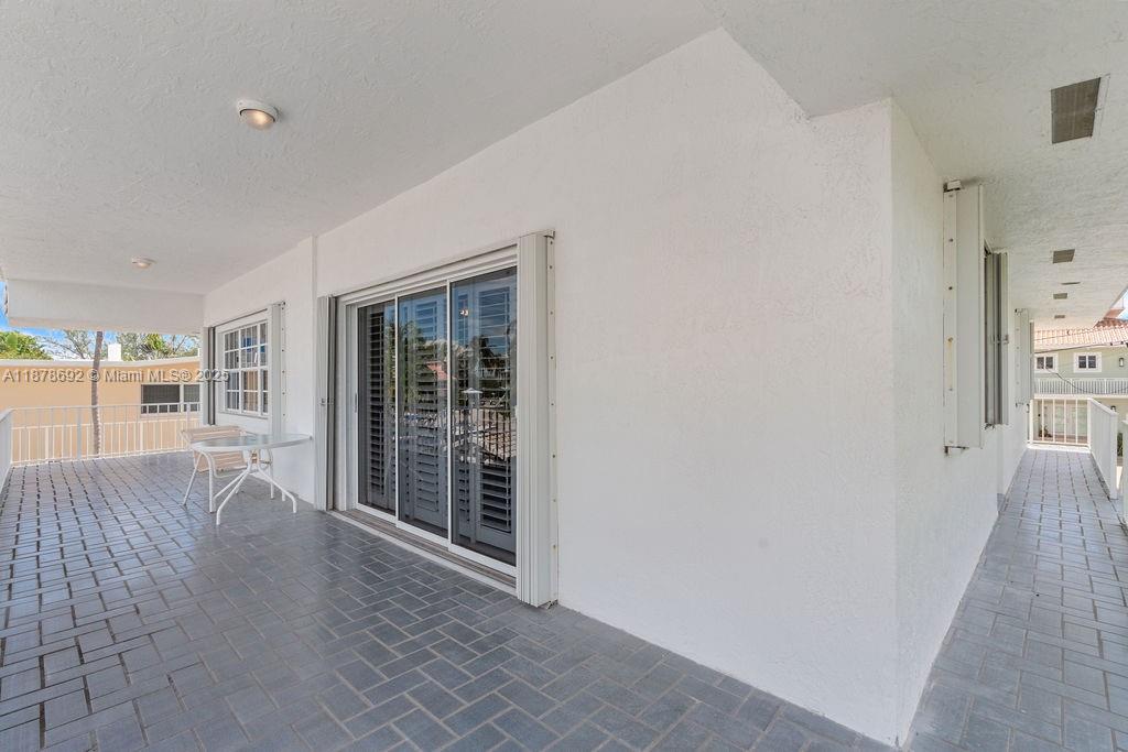 106 Lisbon Ct