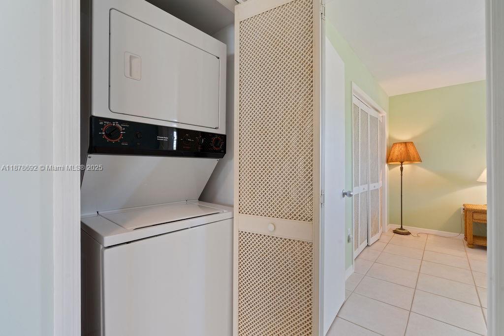 106 Lisbon Ct