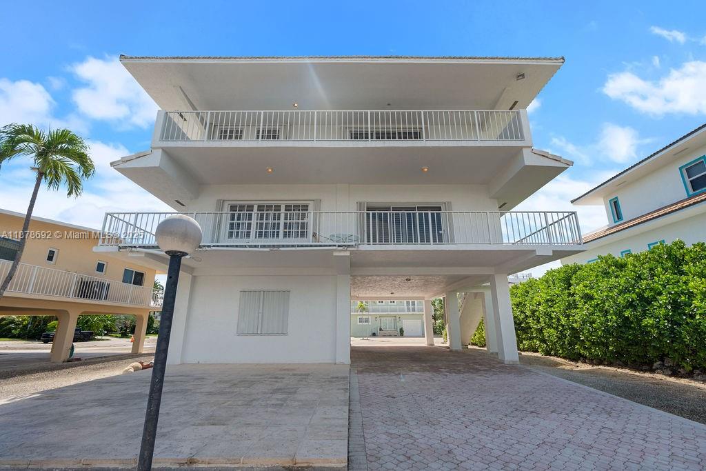 106 Lisbon Ct