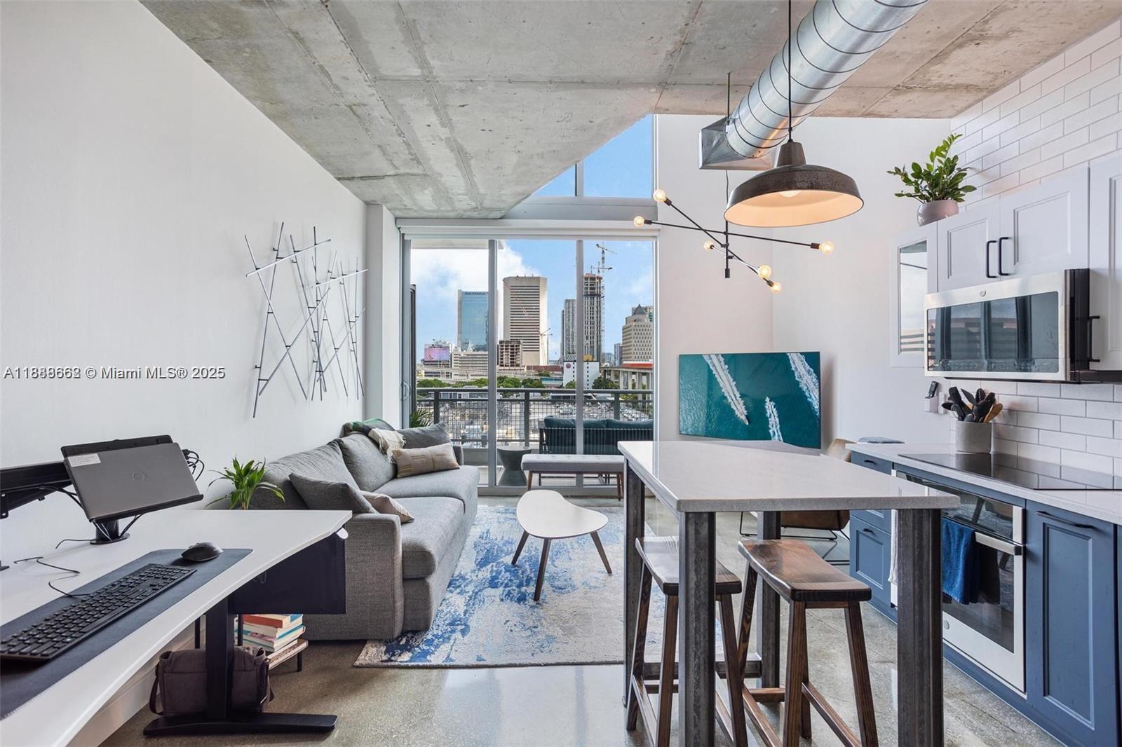 690 SW 1st Ct # 1005