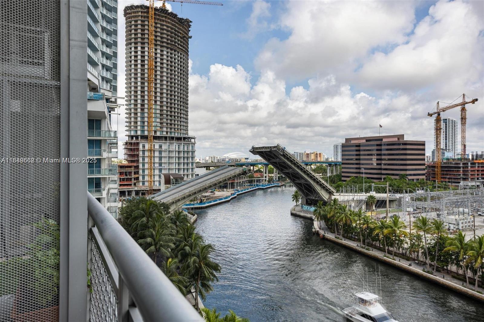 690 SW 1st Ct # 1005