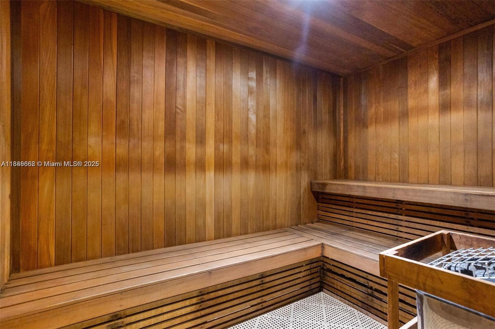 690 SW 1st Ct # 1005