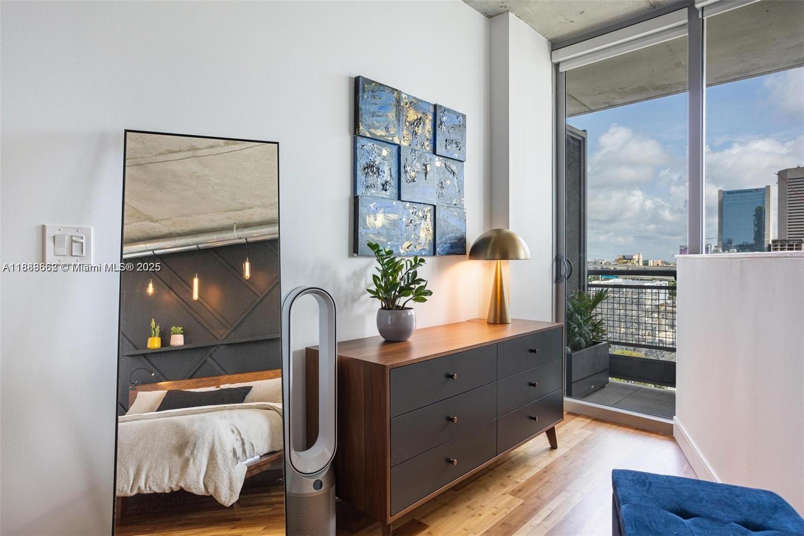 690 SW 1st Ct # 1005