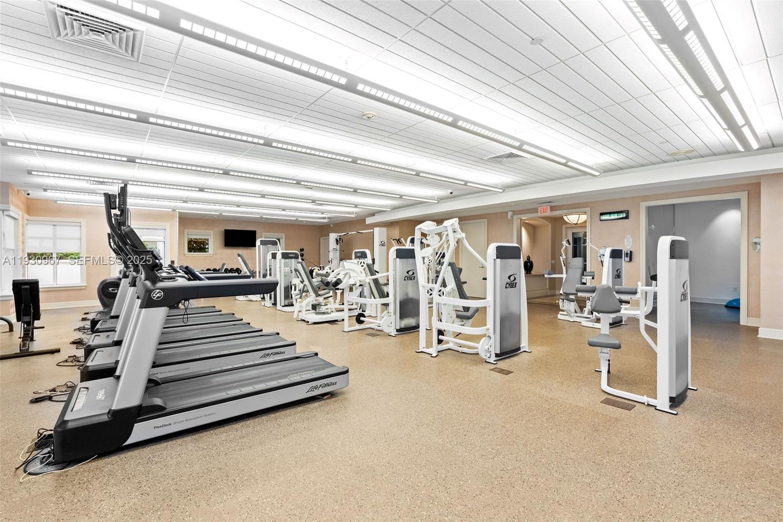 19900 E Country Club Dr # 616