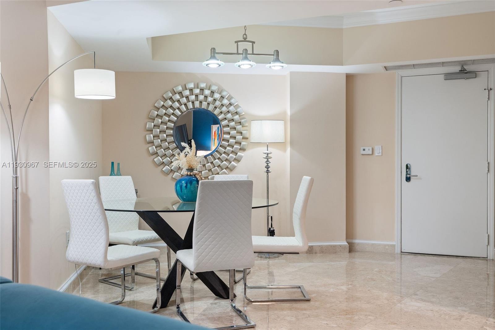 19900 E Country Club Dr # 616